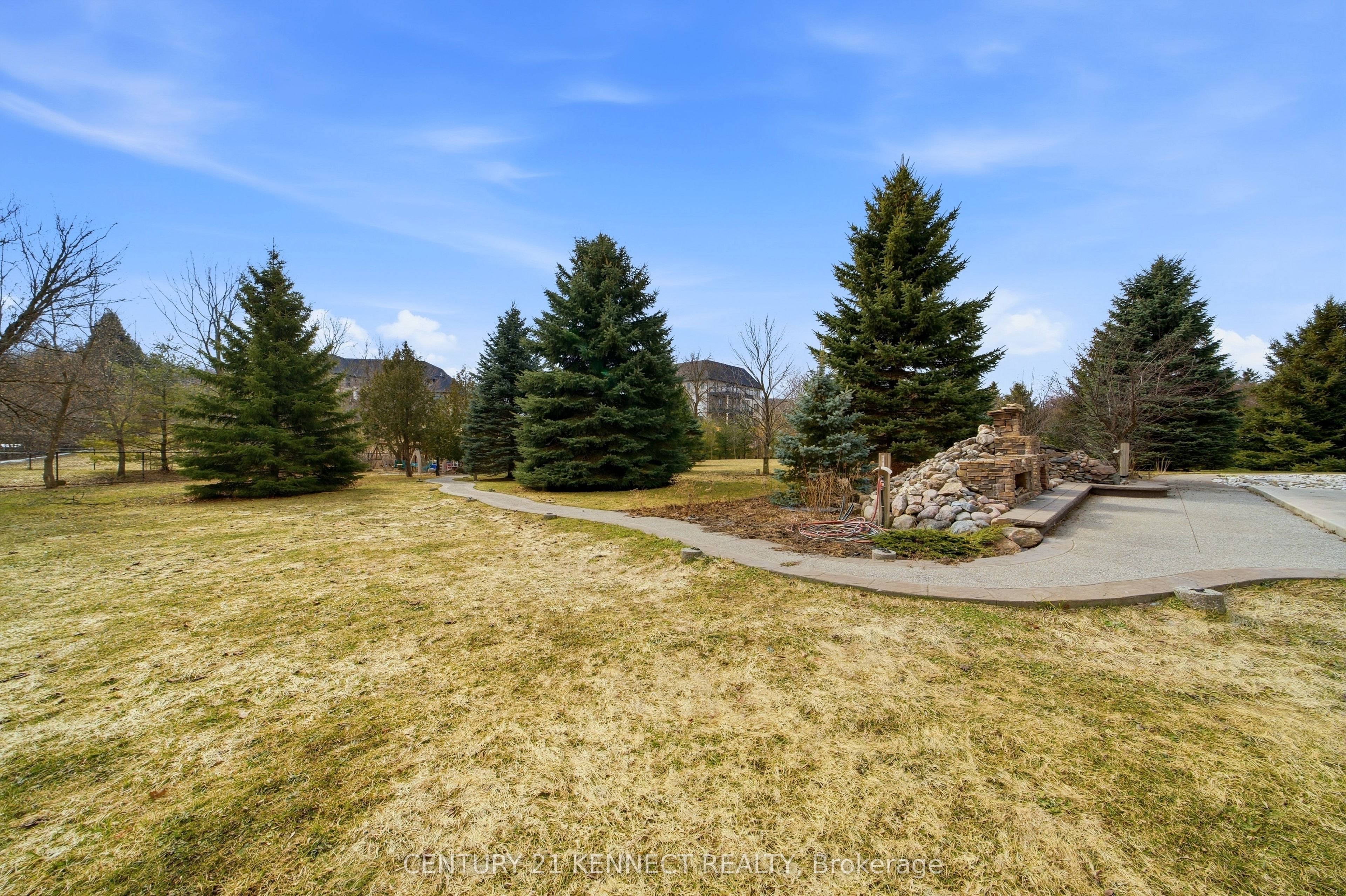 6 Laing Court Property Photo 7