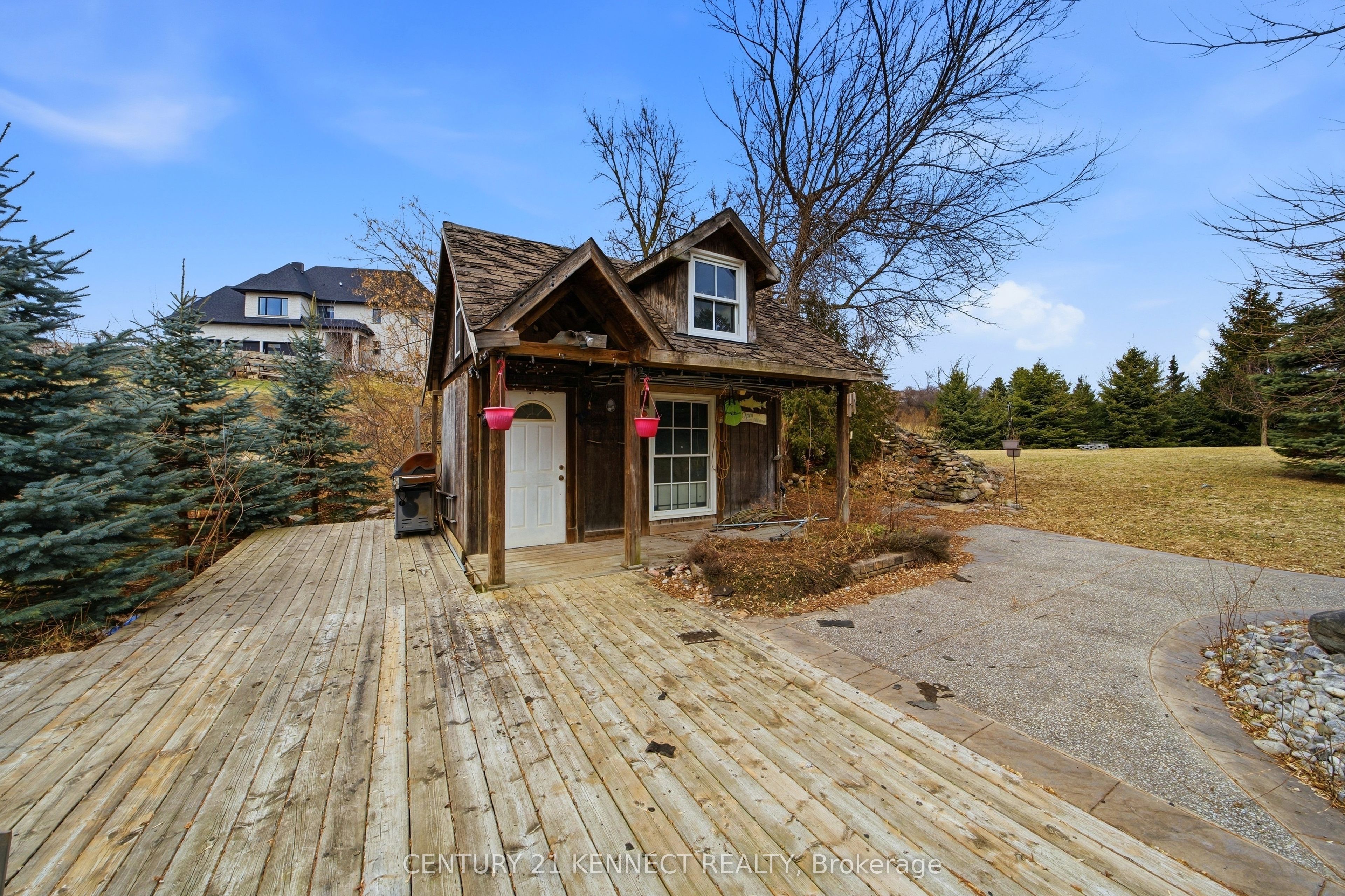 6 Laing Court Property Photo 10