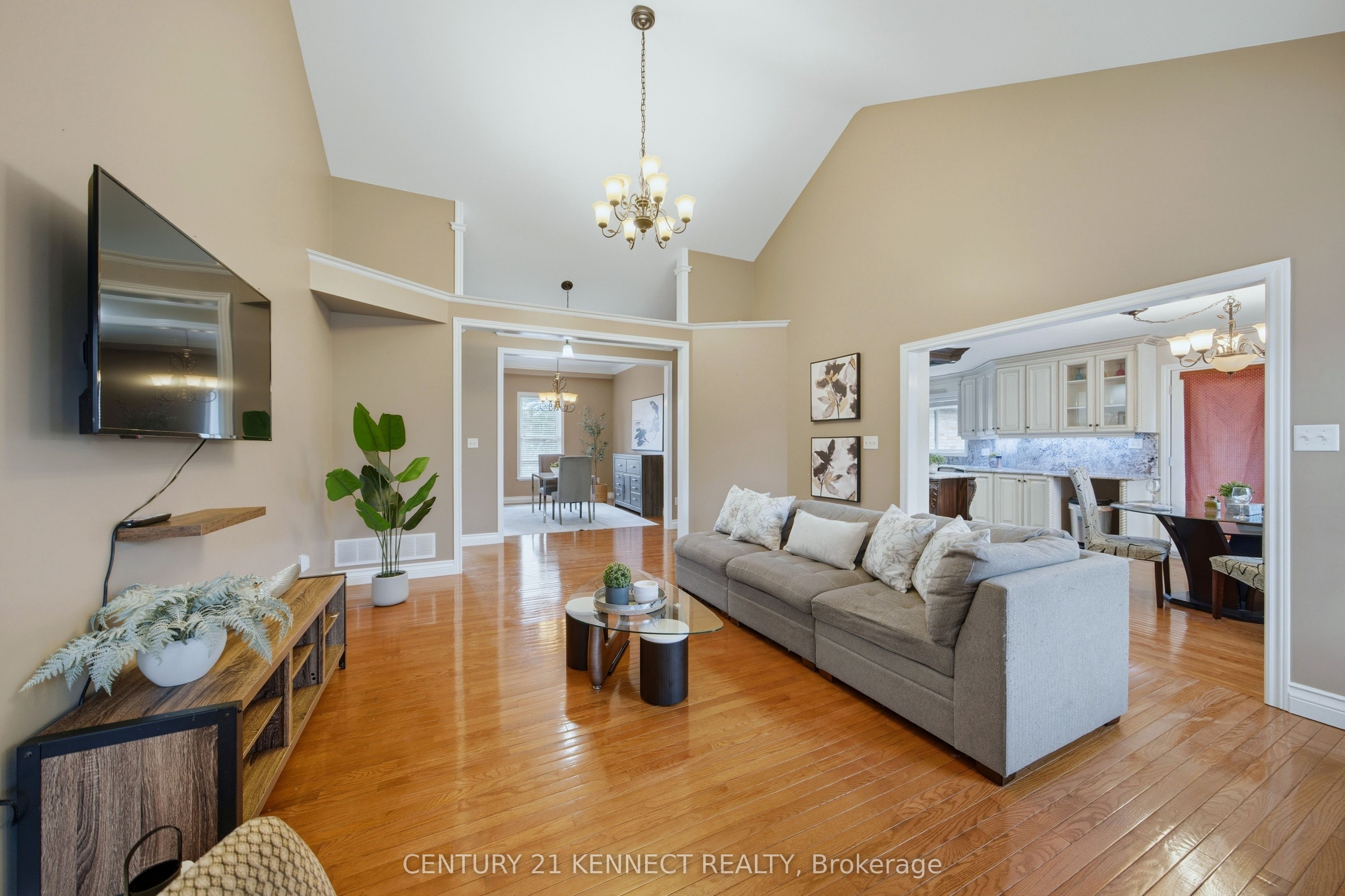 6 Laing Court Property Photo 19