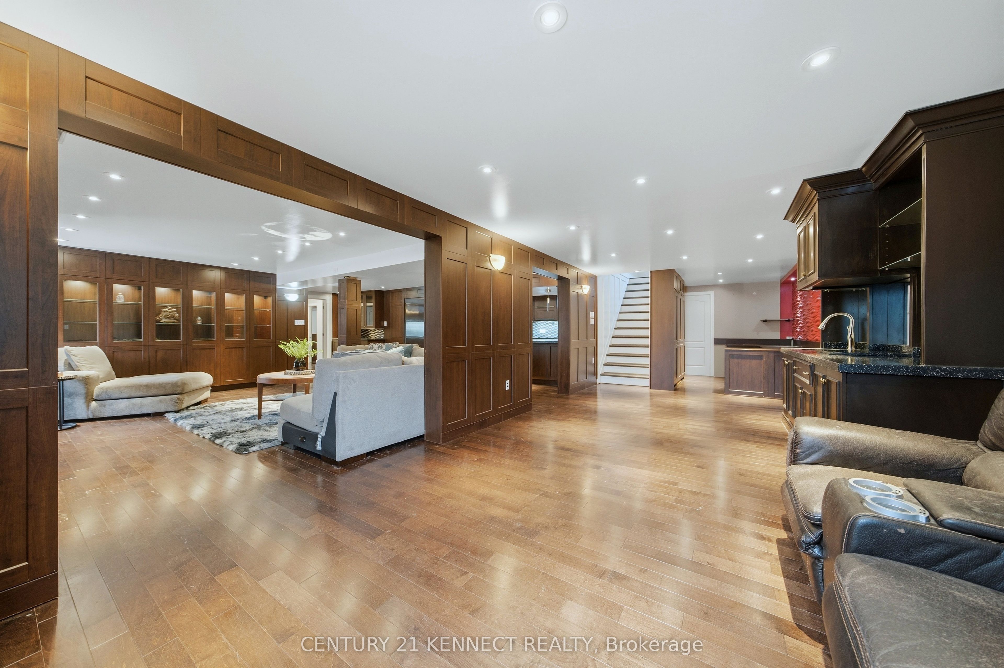 6 Laing Court Property Photo 38