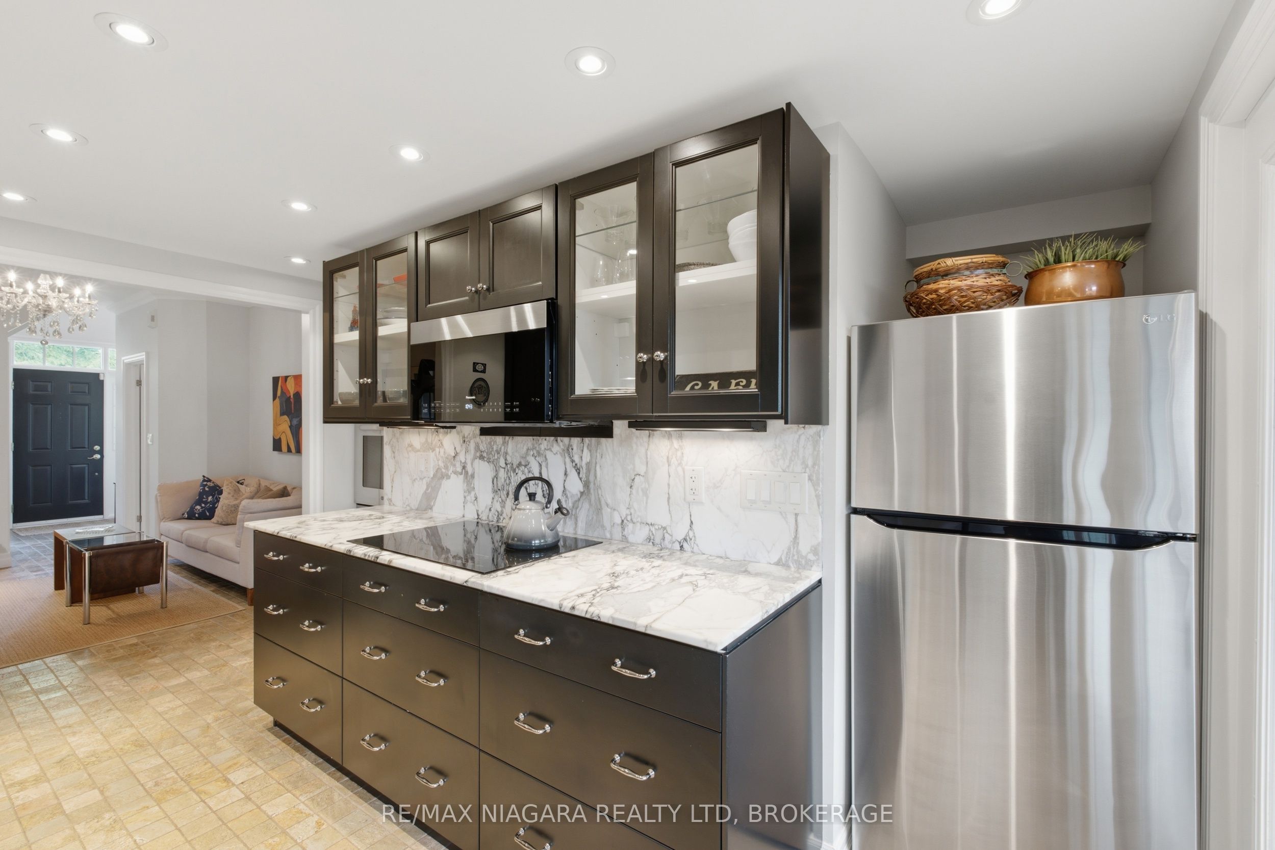 25 Balmoral Drive Property Photo 12