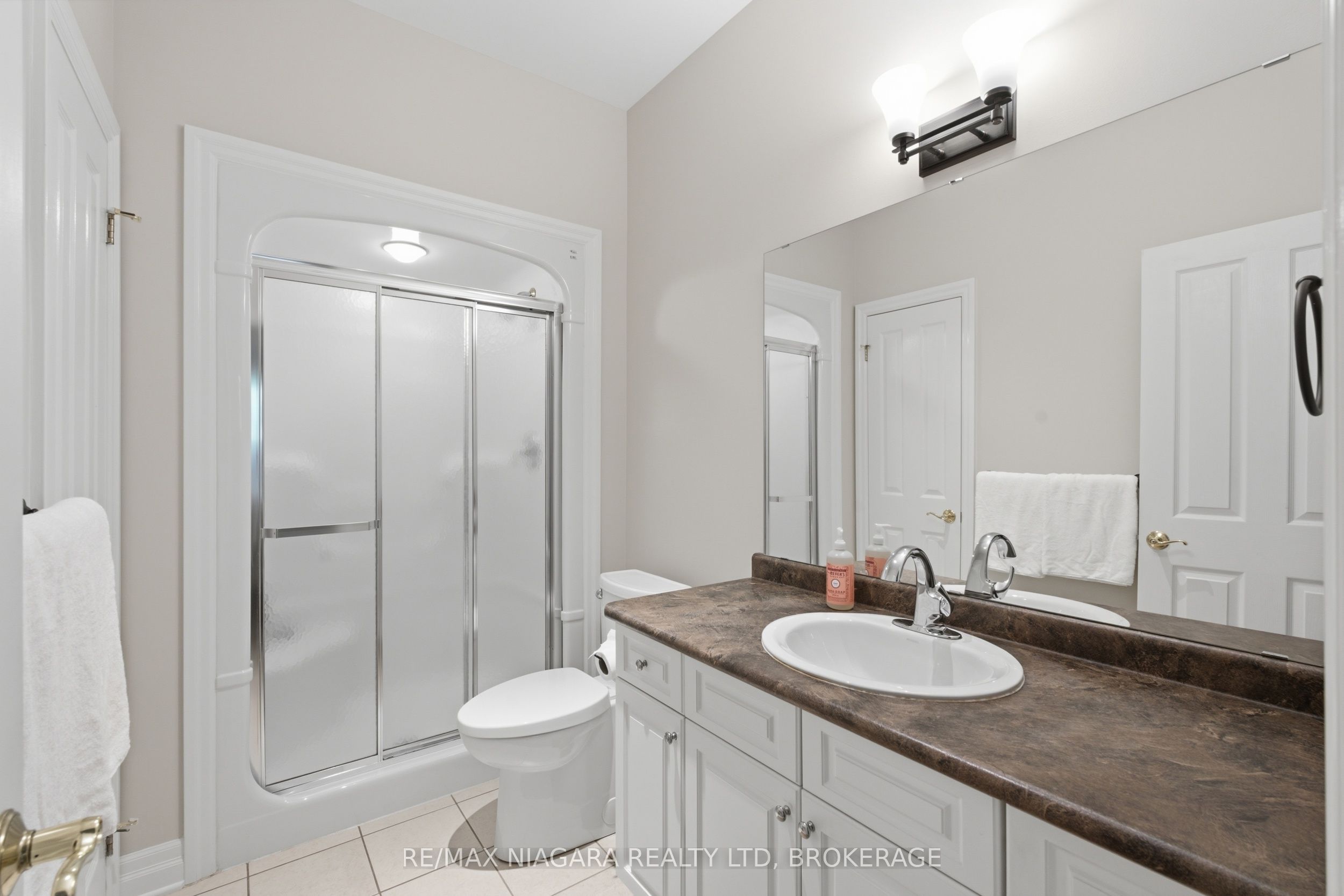 25 Balmoral Drive Property Photo 16