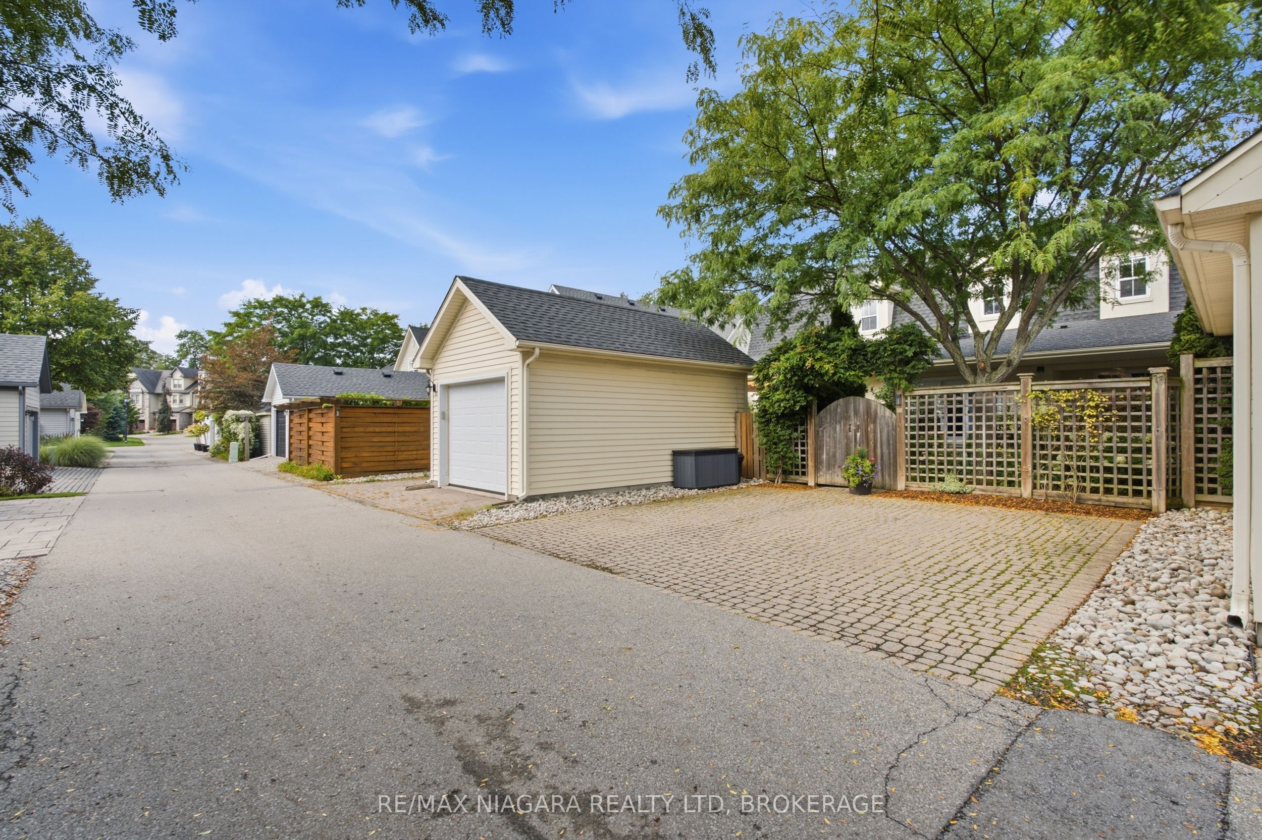 25 Balmoral Drive Property Photo 35