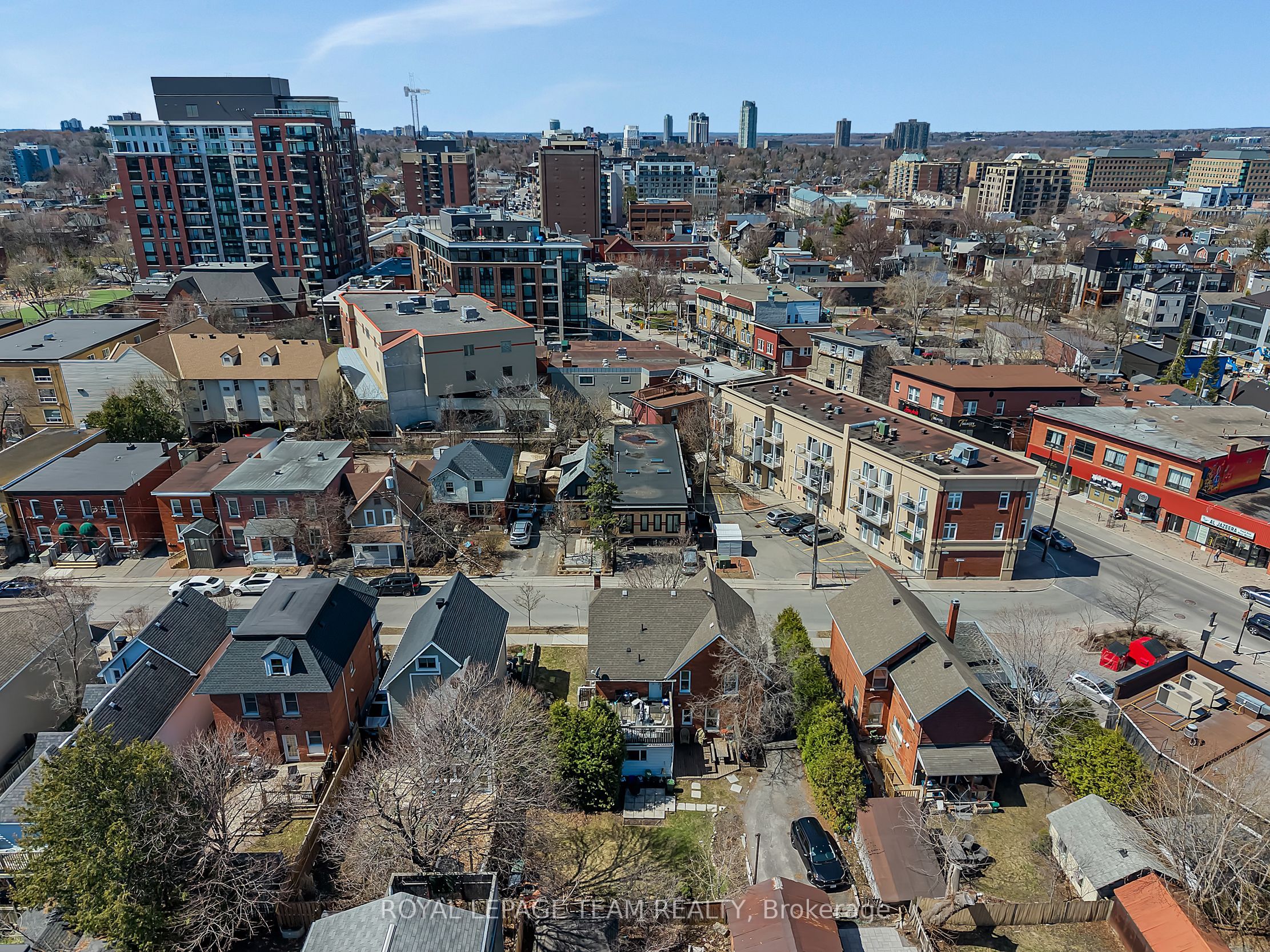 11 Sherbrooke Avenue Property Photo 10