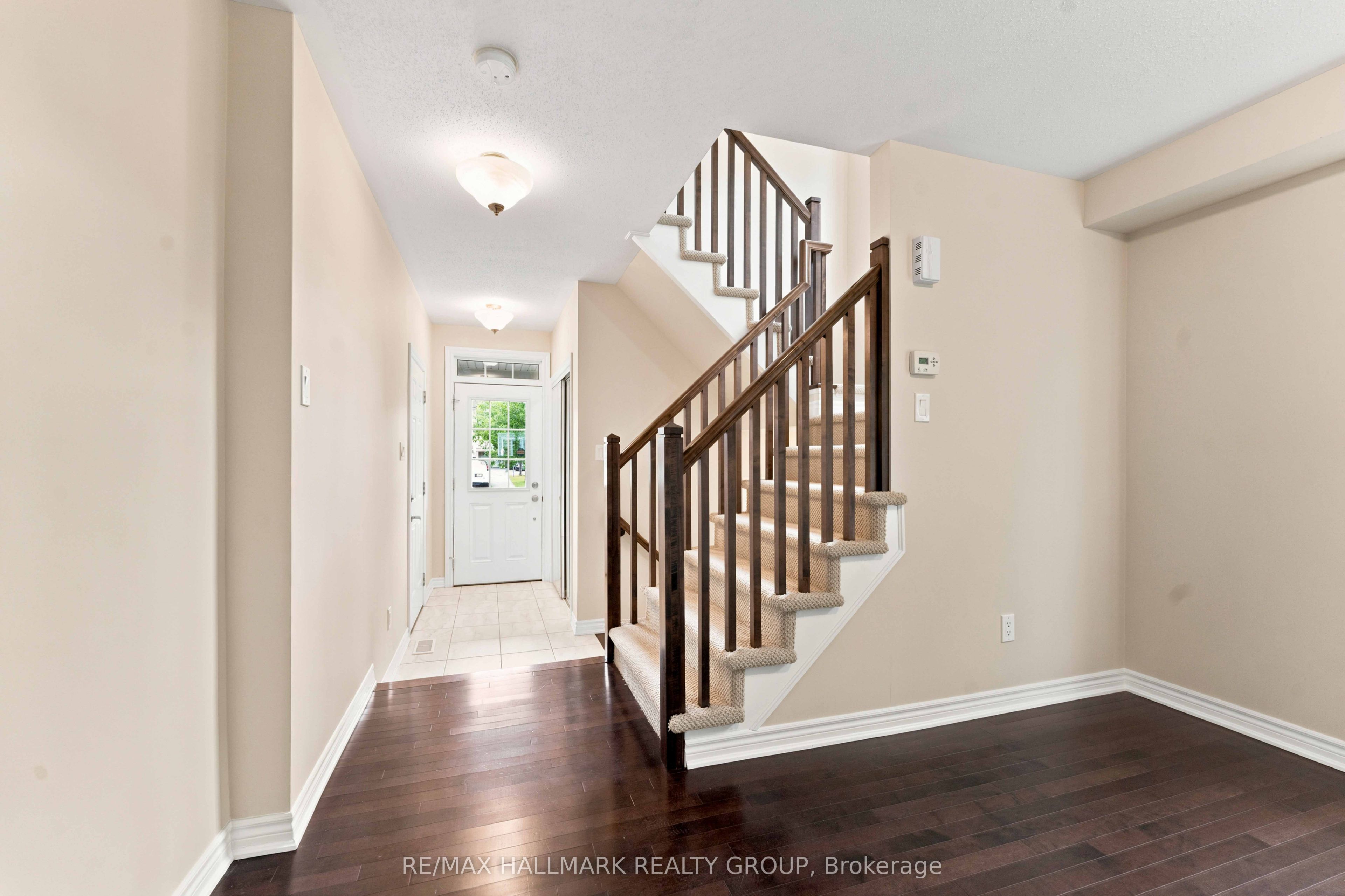 387 Sweet Grass Circle Property Photo 2