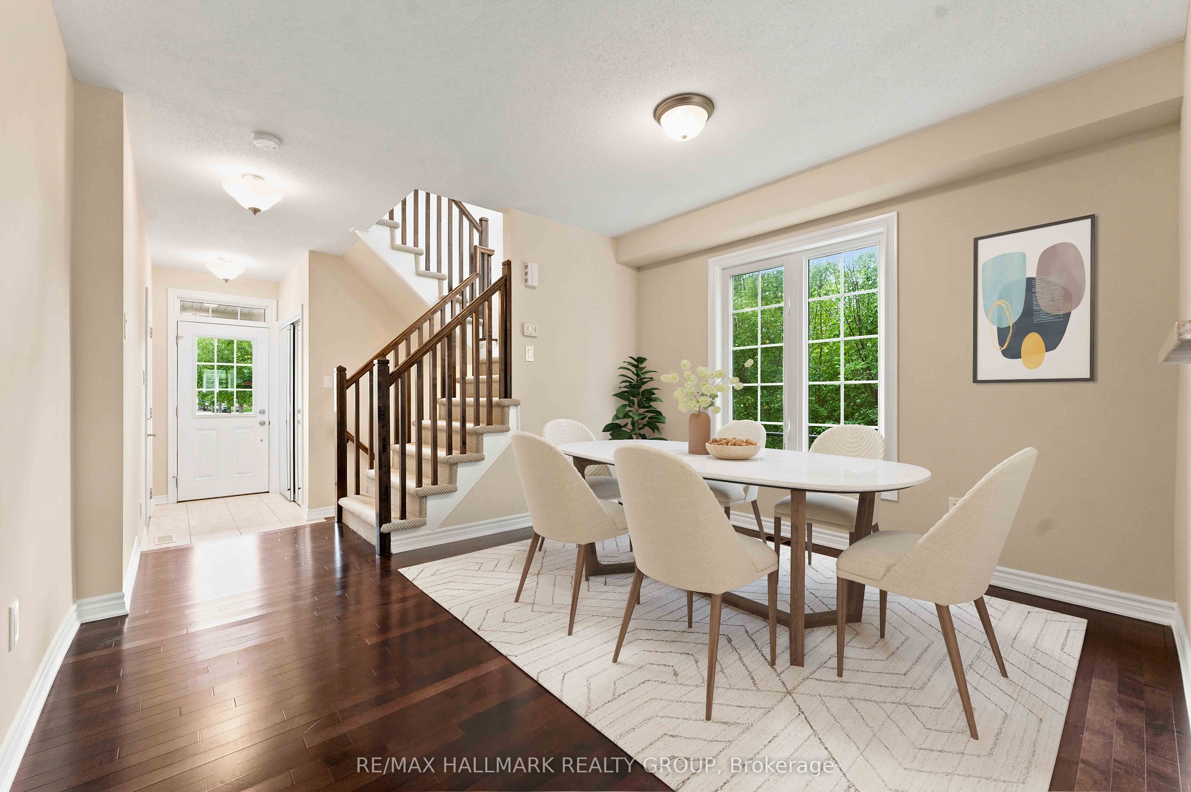 387 Sweet Grass Circle Property Photo 3