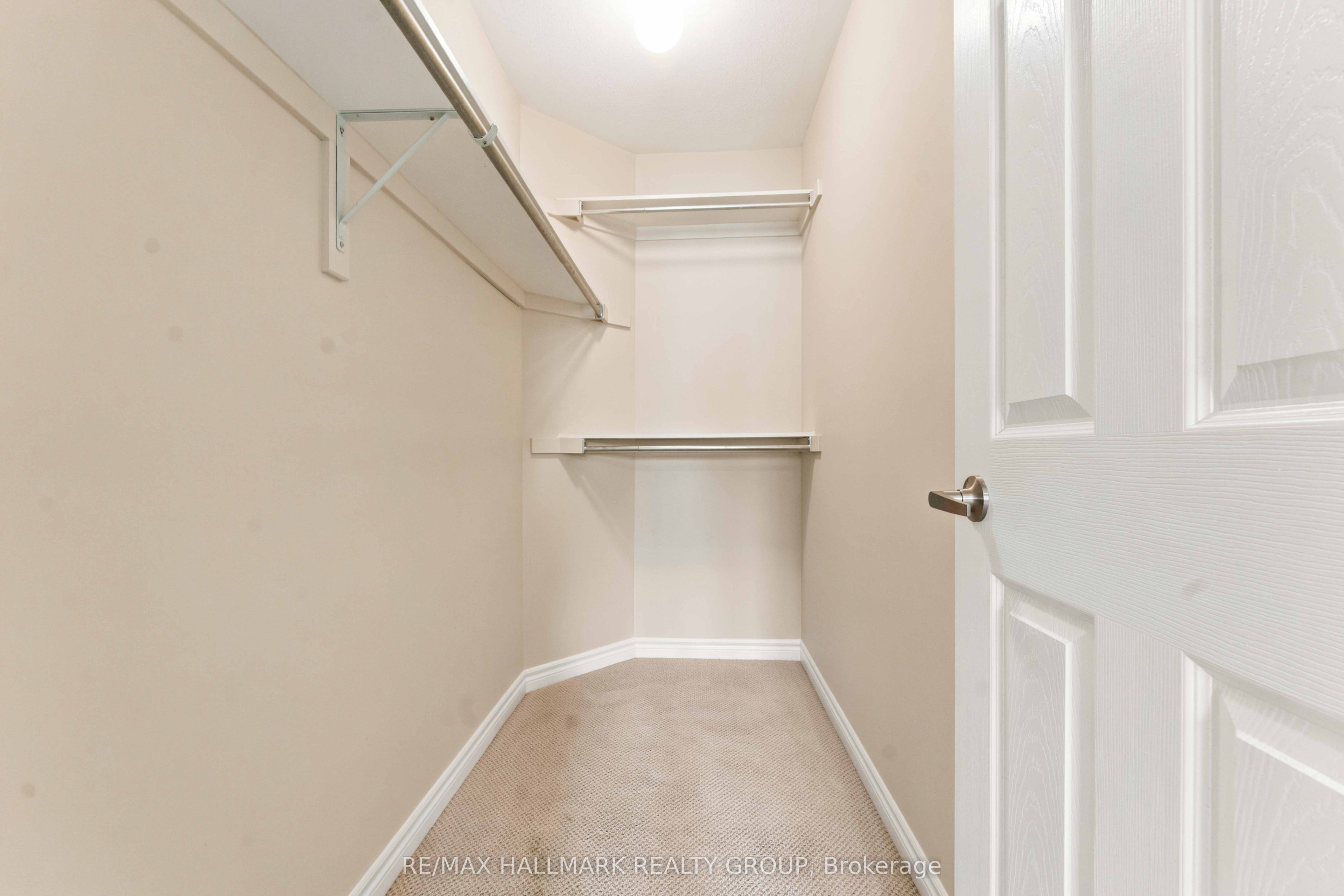 387 Sweet Grass Circle Property Photo 12