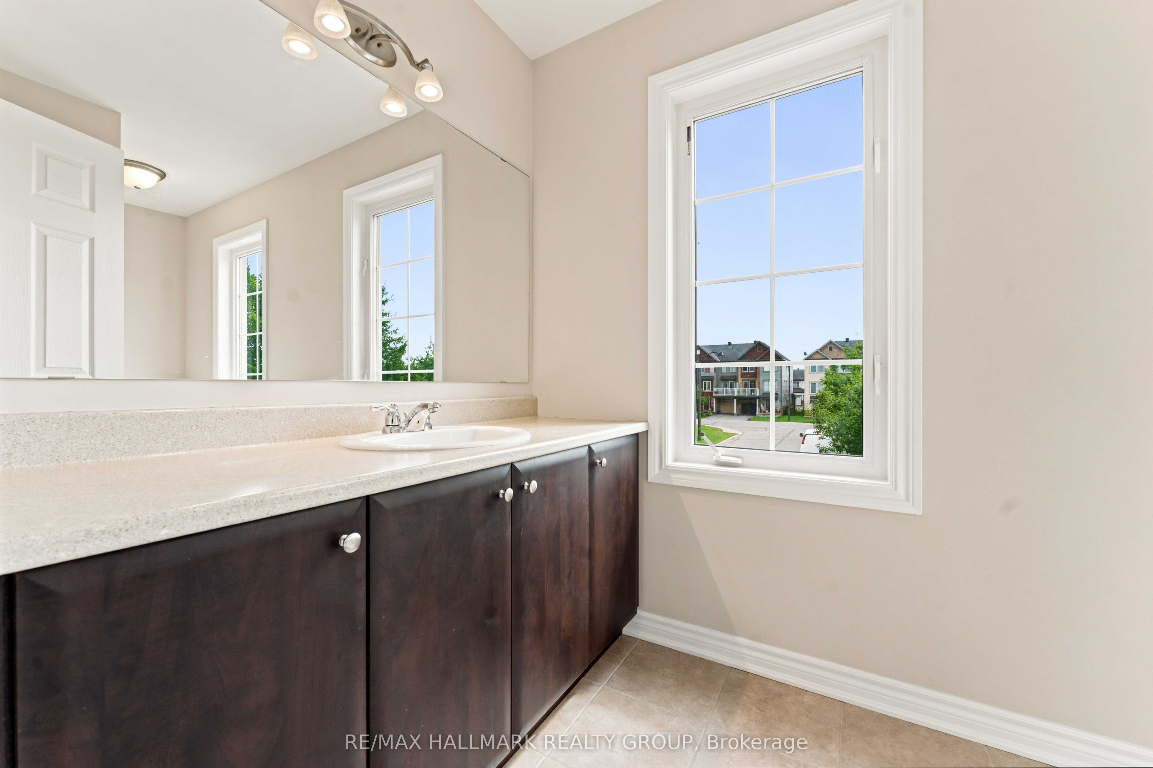 387 Sweet Grass Circle Property Photo 16