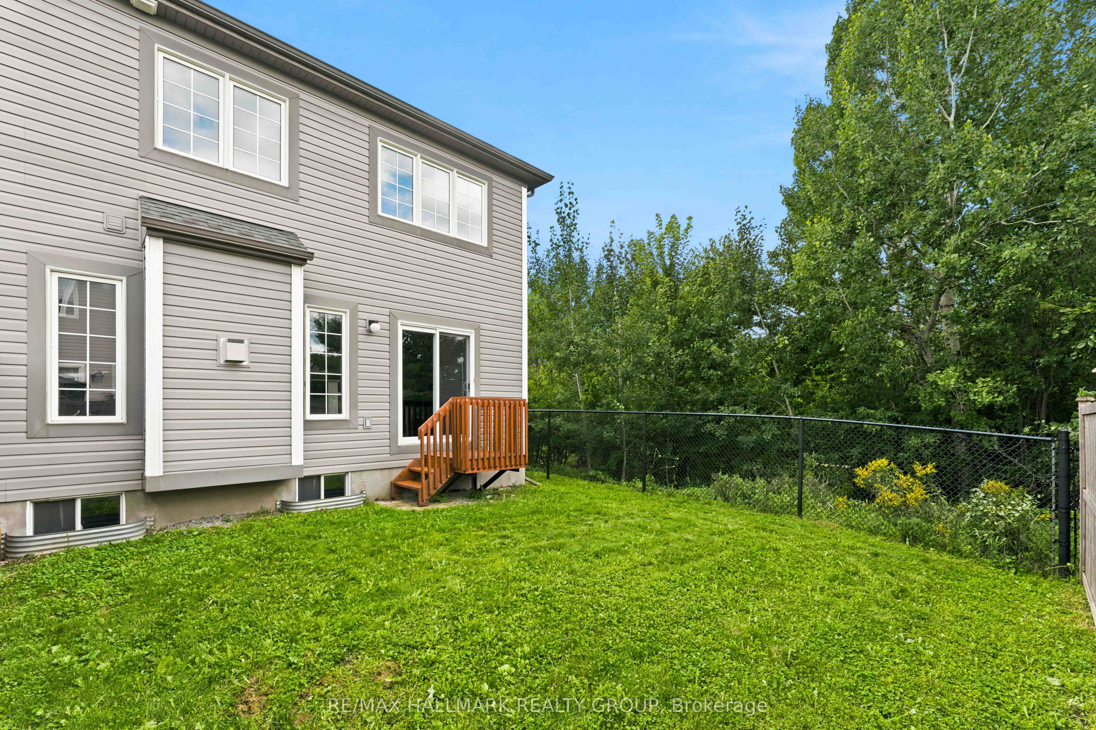 387 Sweet Grass Circle Property Photo 23