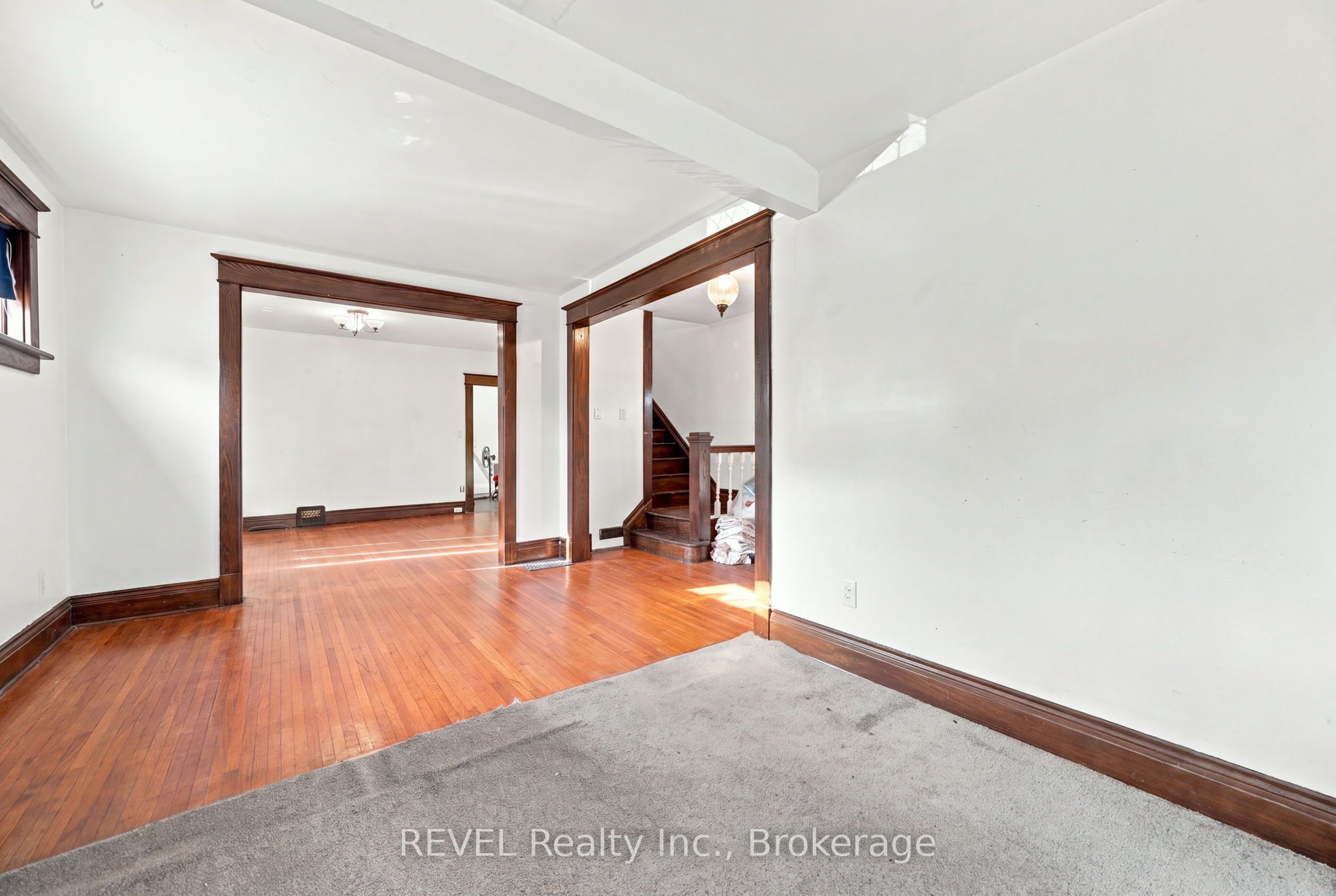 4960 Willmott Street Property Photo 7
