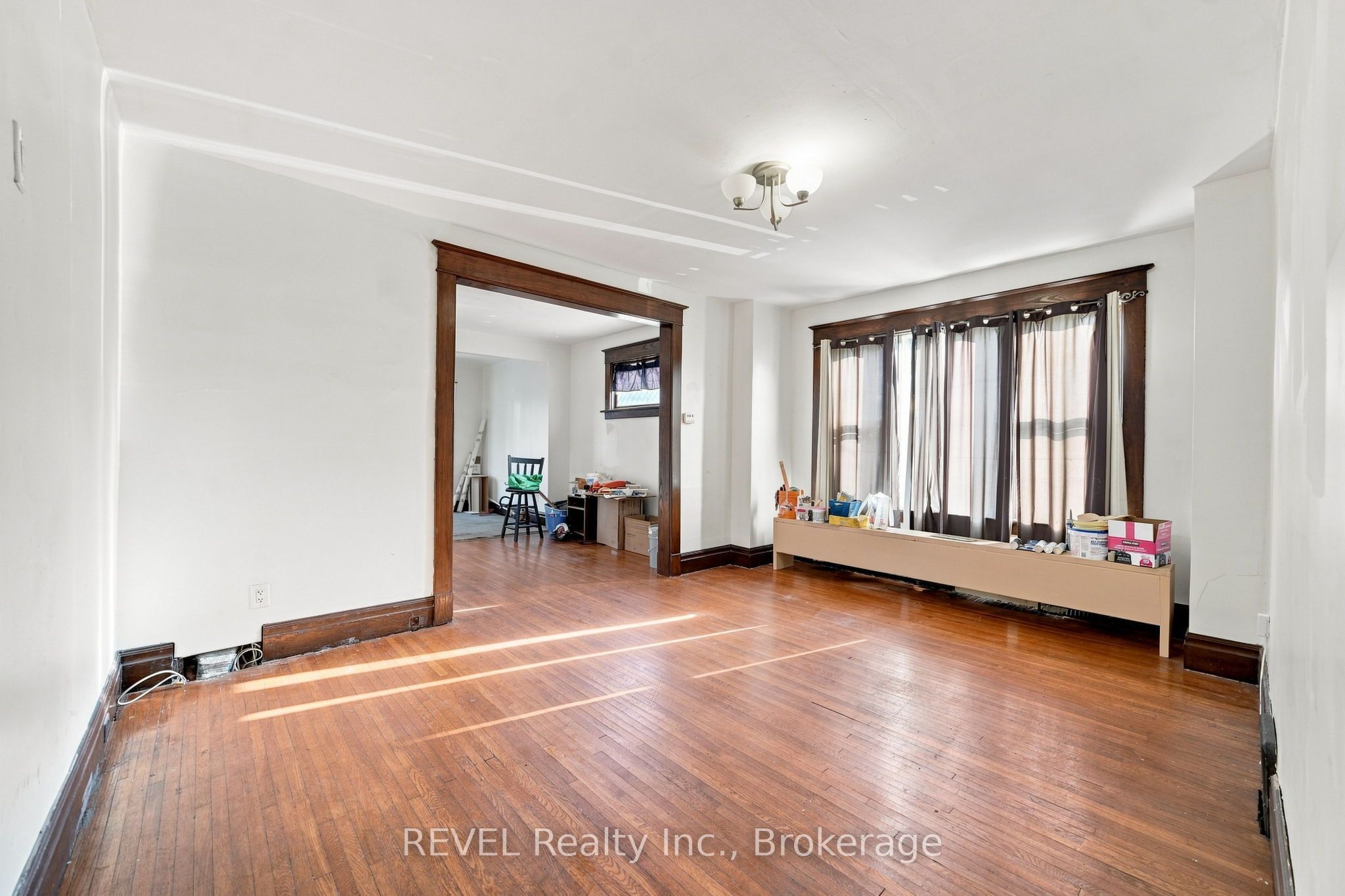 4960 Willmott Street Property Photo 8