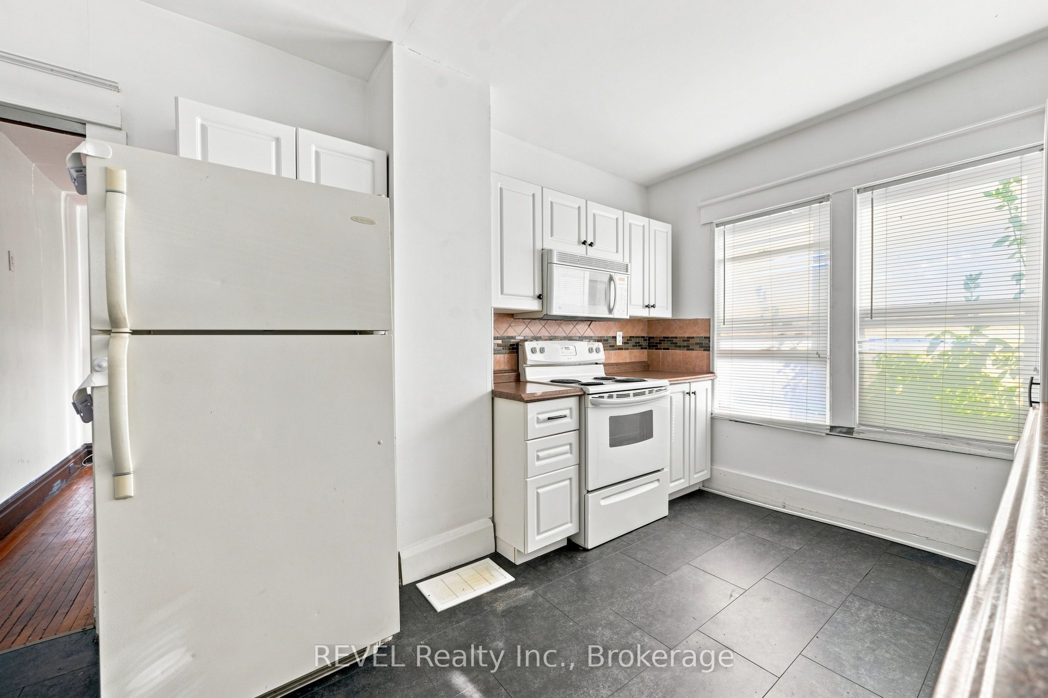 4960 Willmott Street Property Photo 11