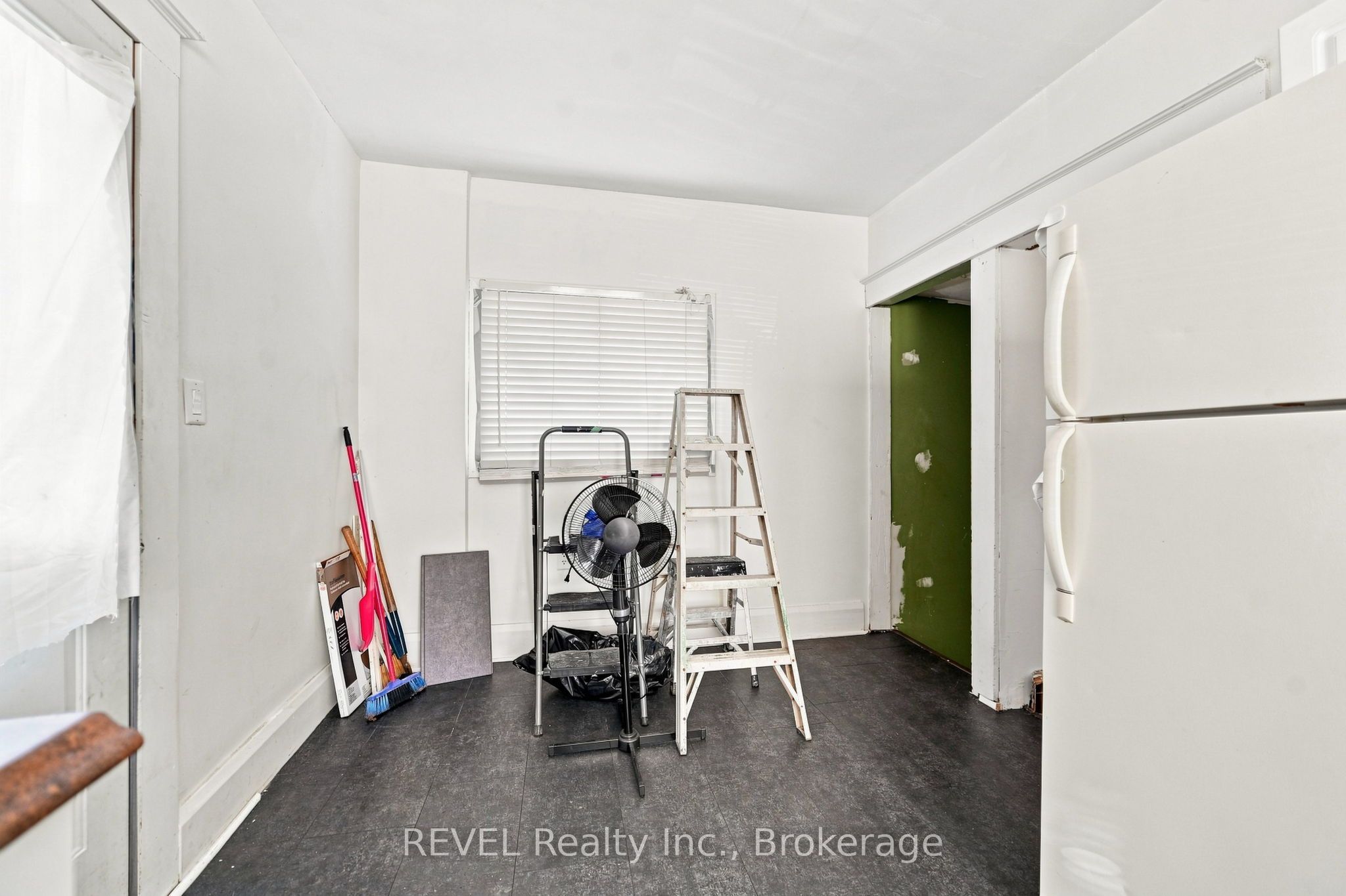 4960 Willmott Street Property Photo 12