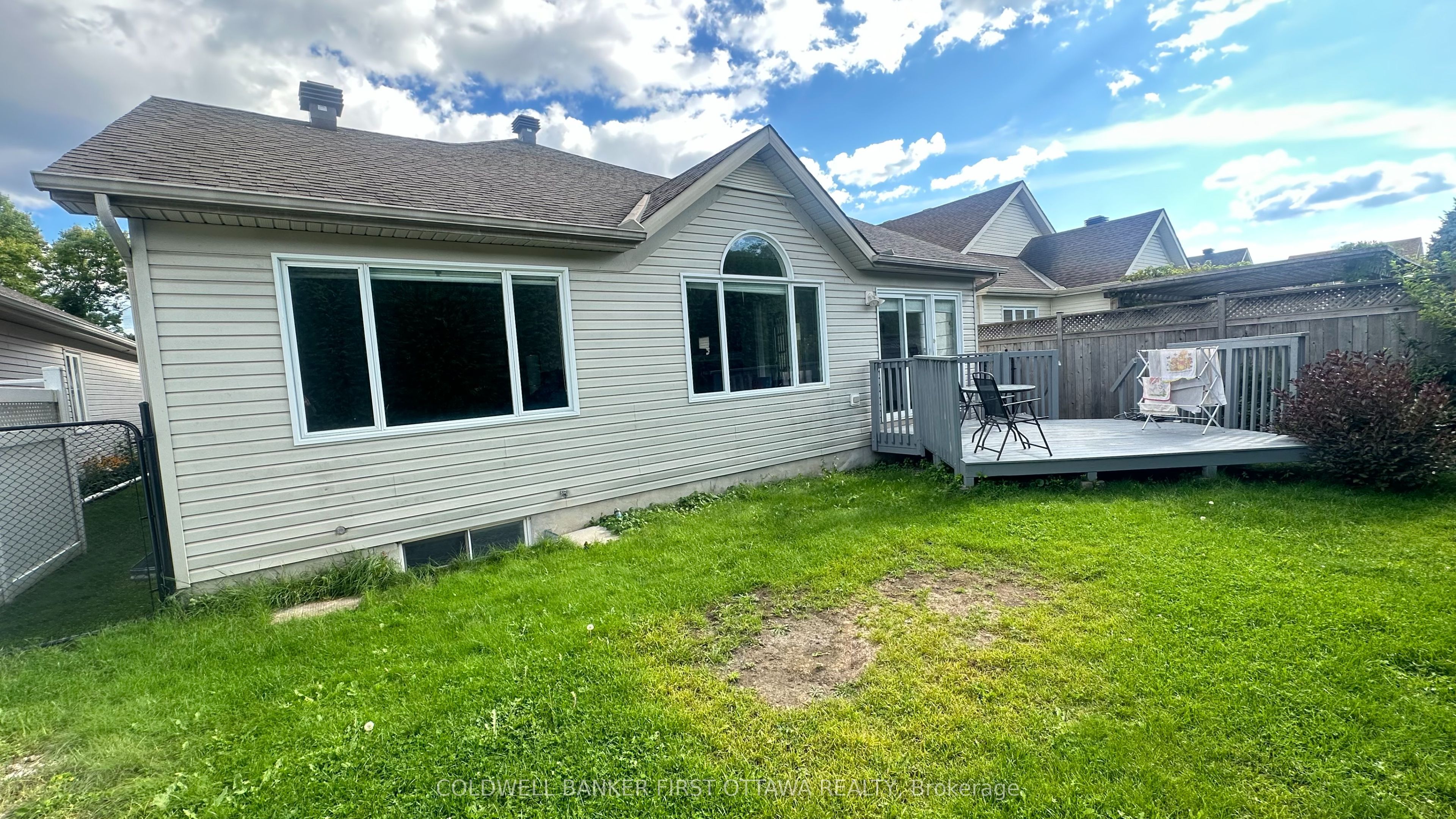 13 Fieldcrest Avenue Property Photo 2