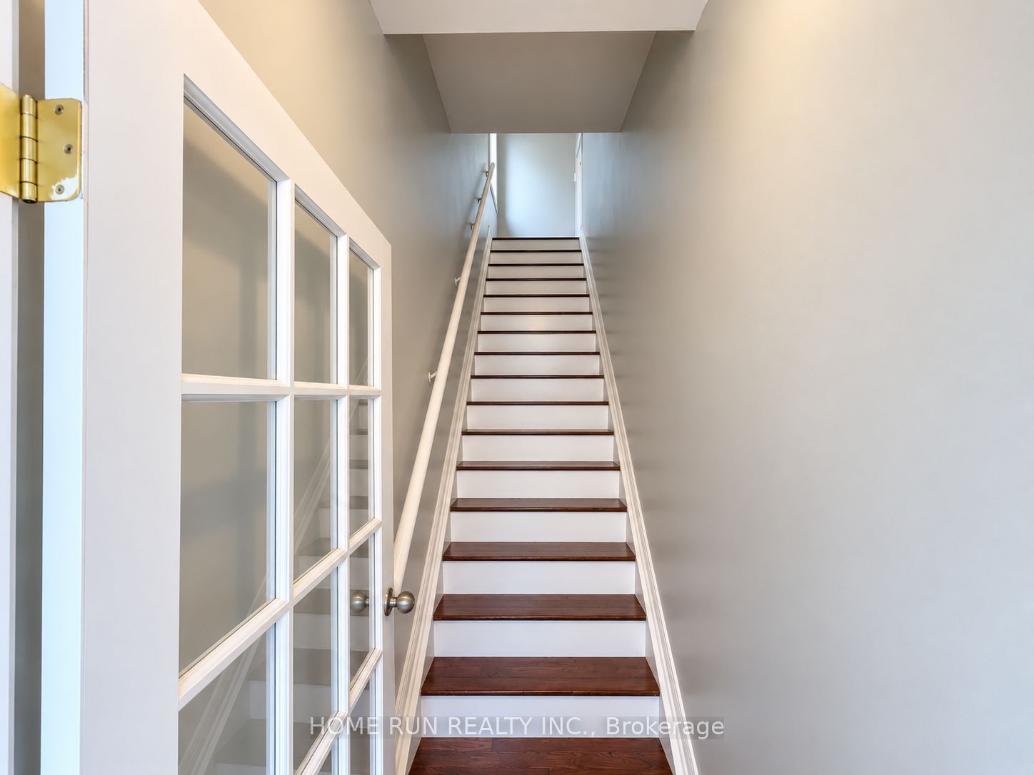 100 Blackburn Avenue Property Photo 2