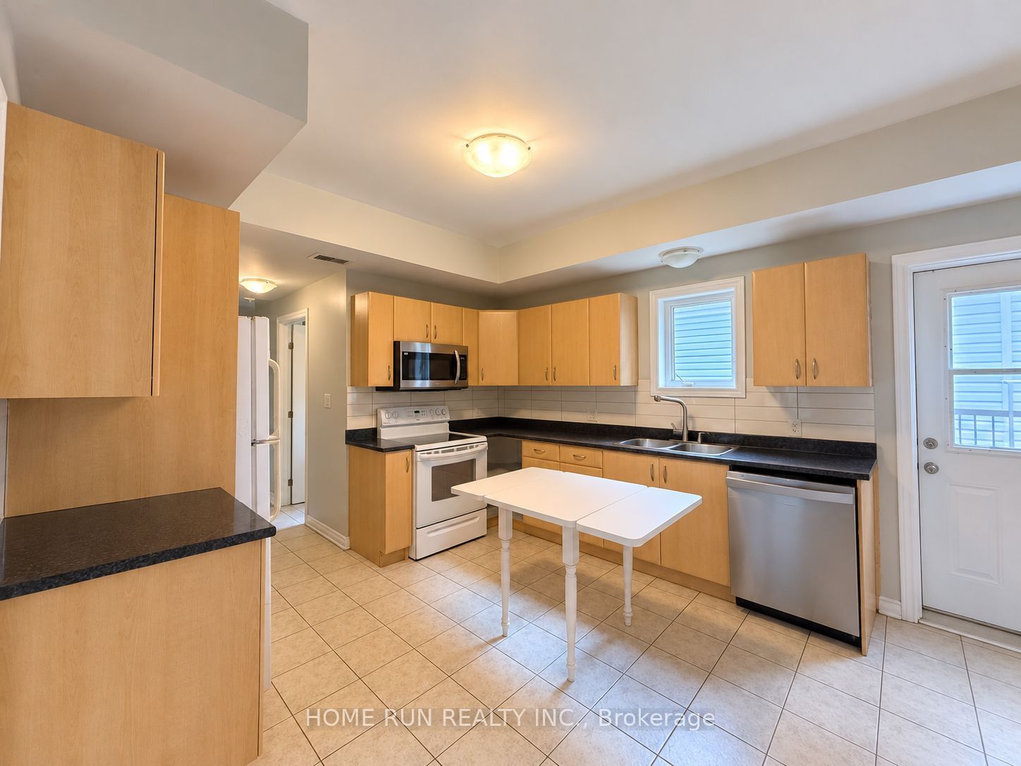 100 Blackburn Avenue Property Photo 6