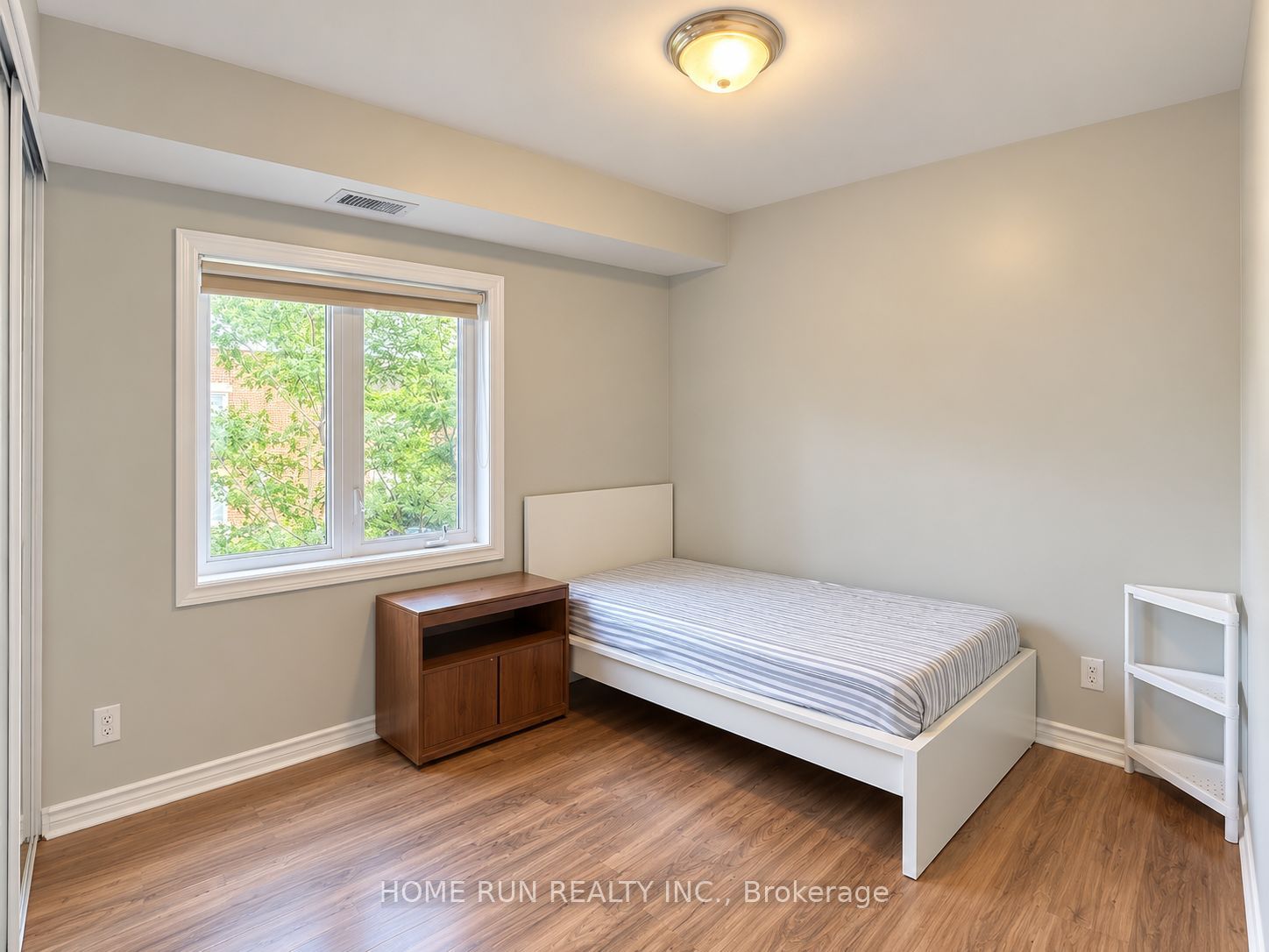 100 Blackburn Avenue Property Photo 12