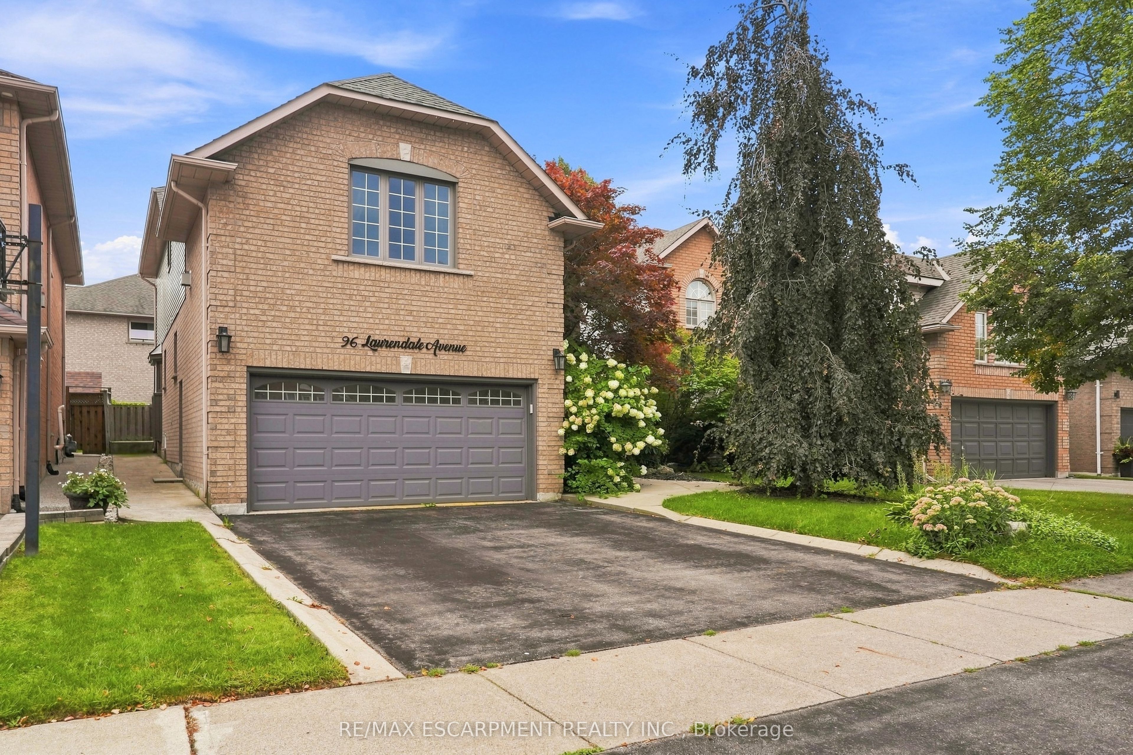 96 Laurendale Avenue Property Photo 2