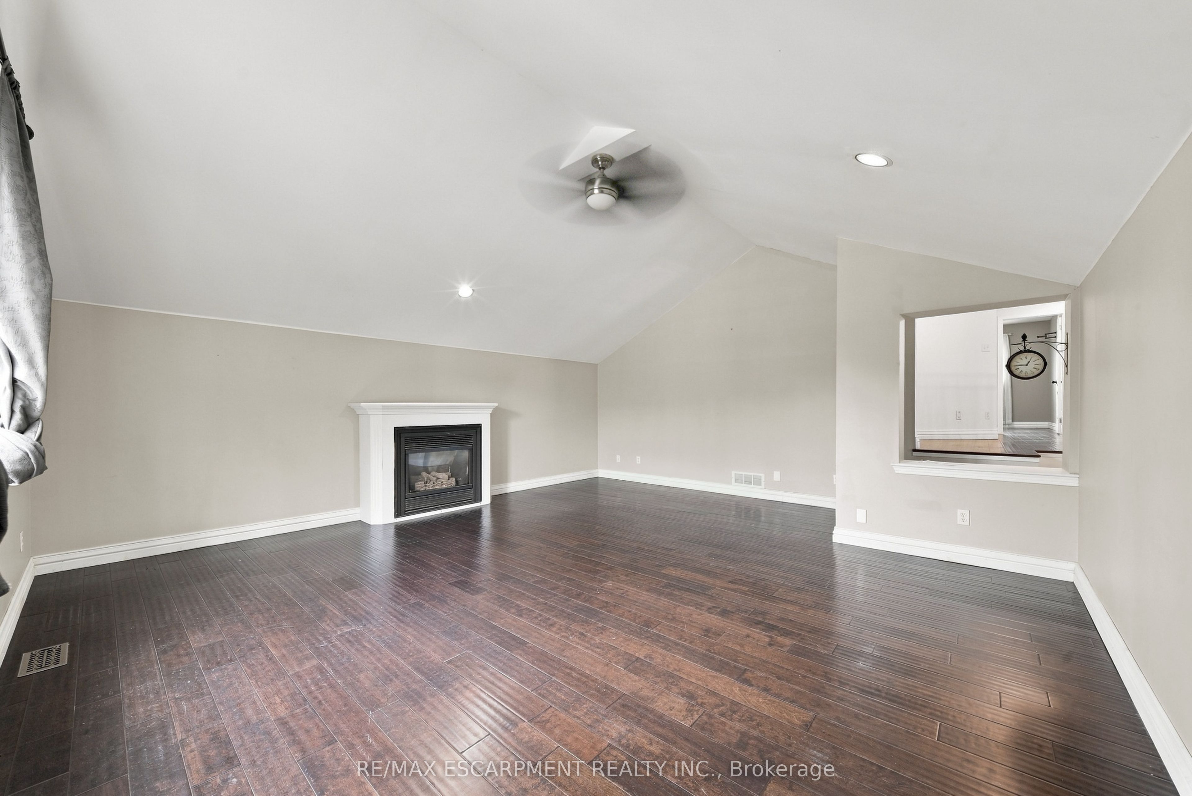 96 Laurendale Avenue Property Photo 23