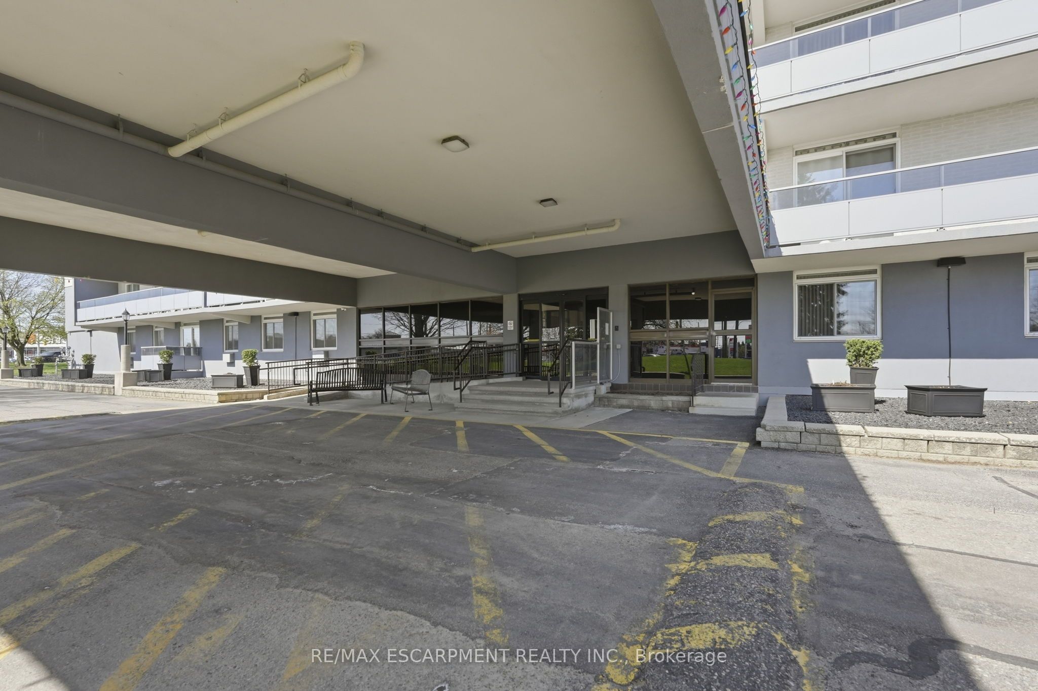 640 West Street 506 Property Photo 2