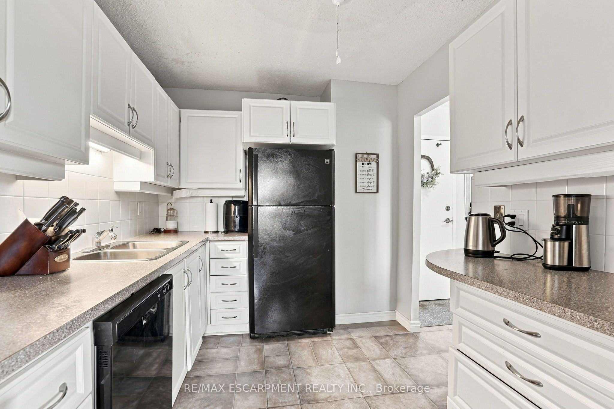 640 West Street 506 Property Photo 15