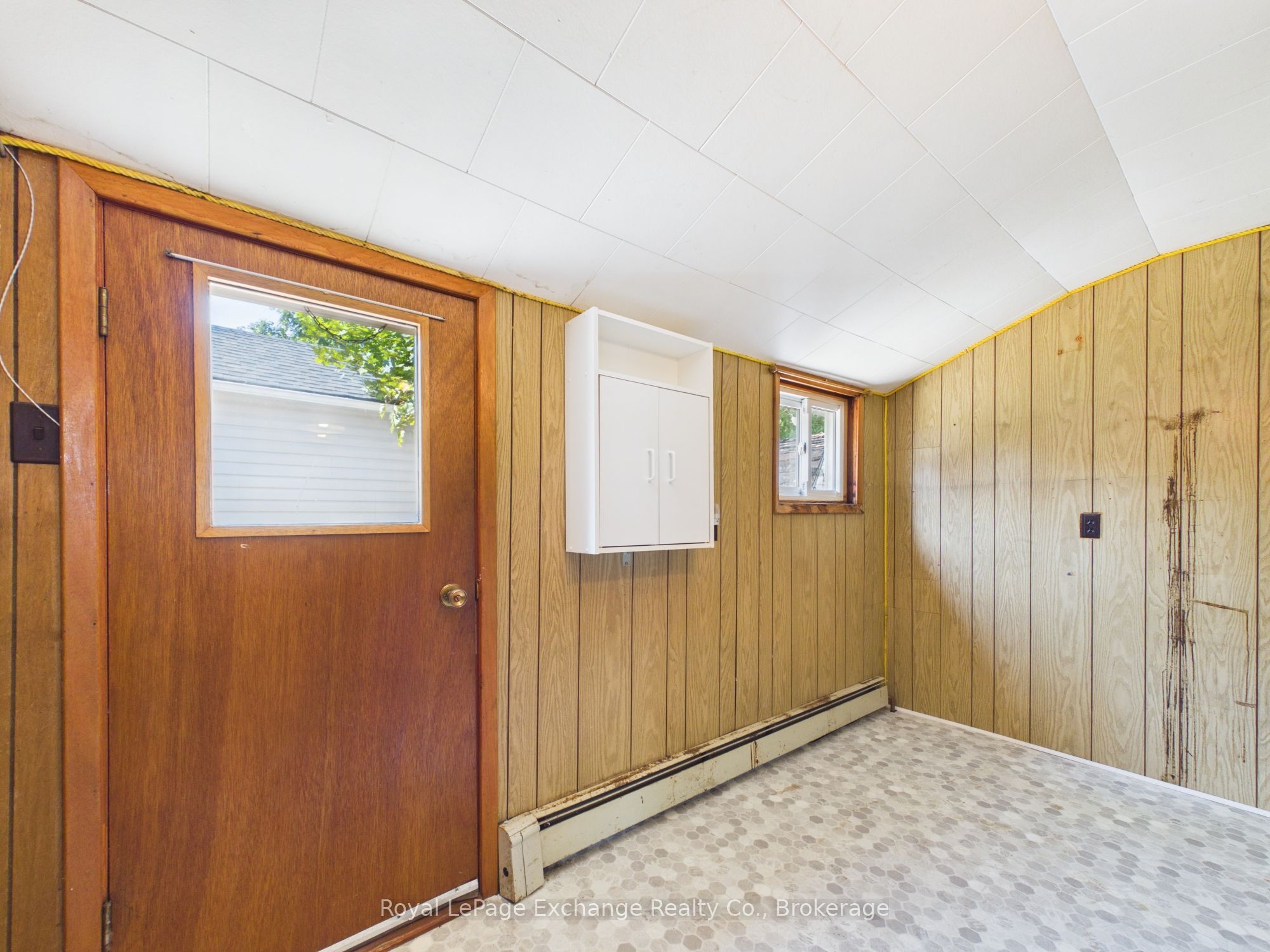856 Olde Victoria Street Property Photo 13