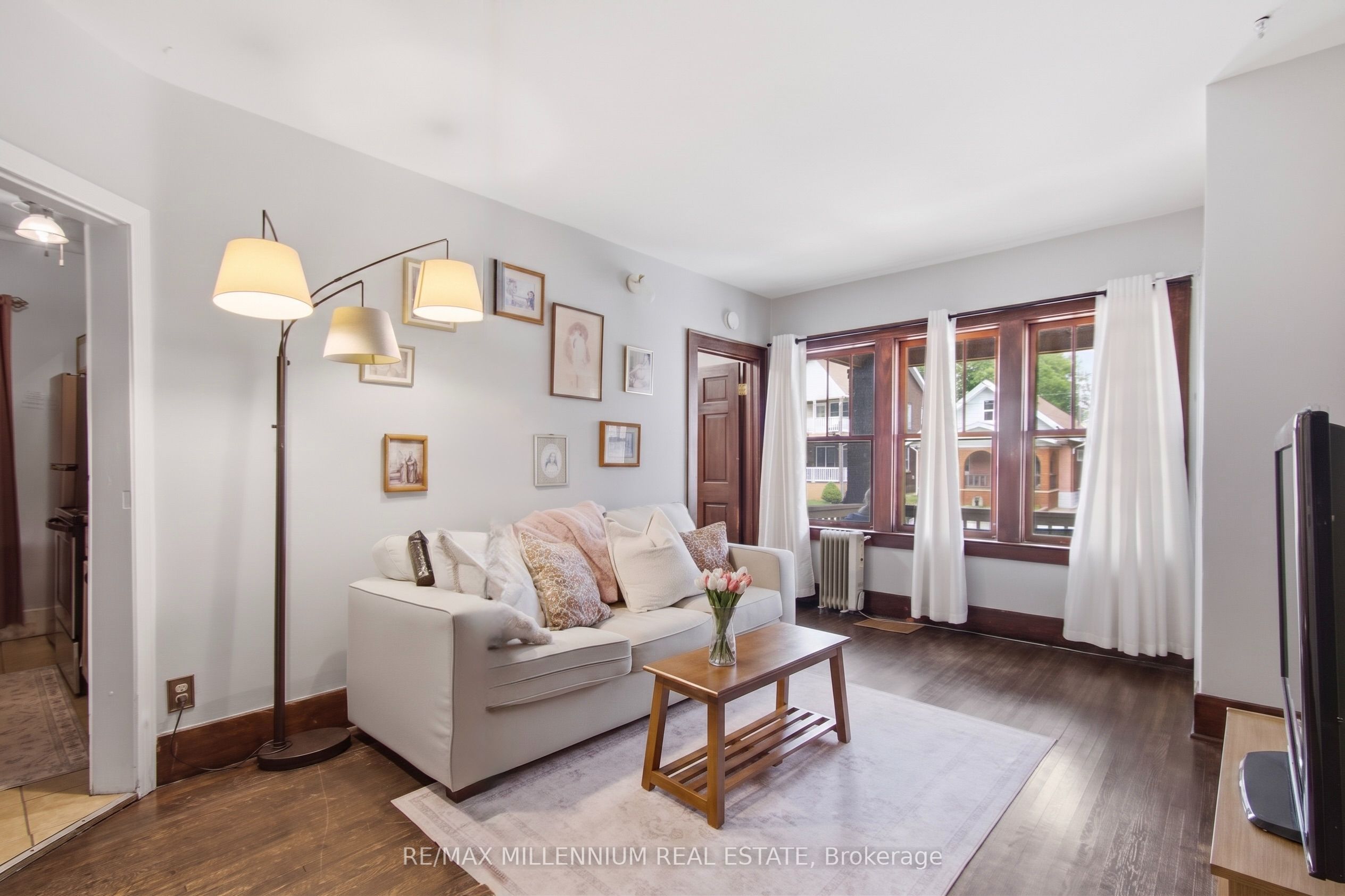 2269-71 Howard Avenue Property Photo 11
