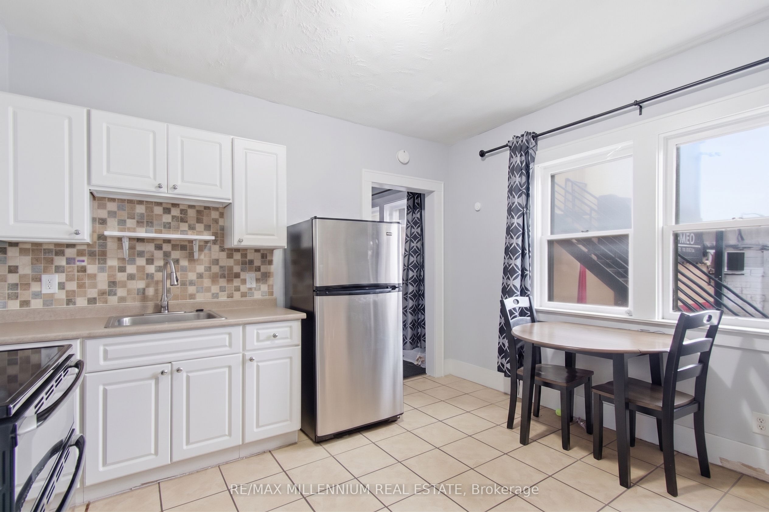 2269-71 Howard Avenue Property Photo 18