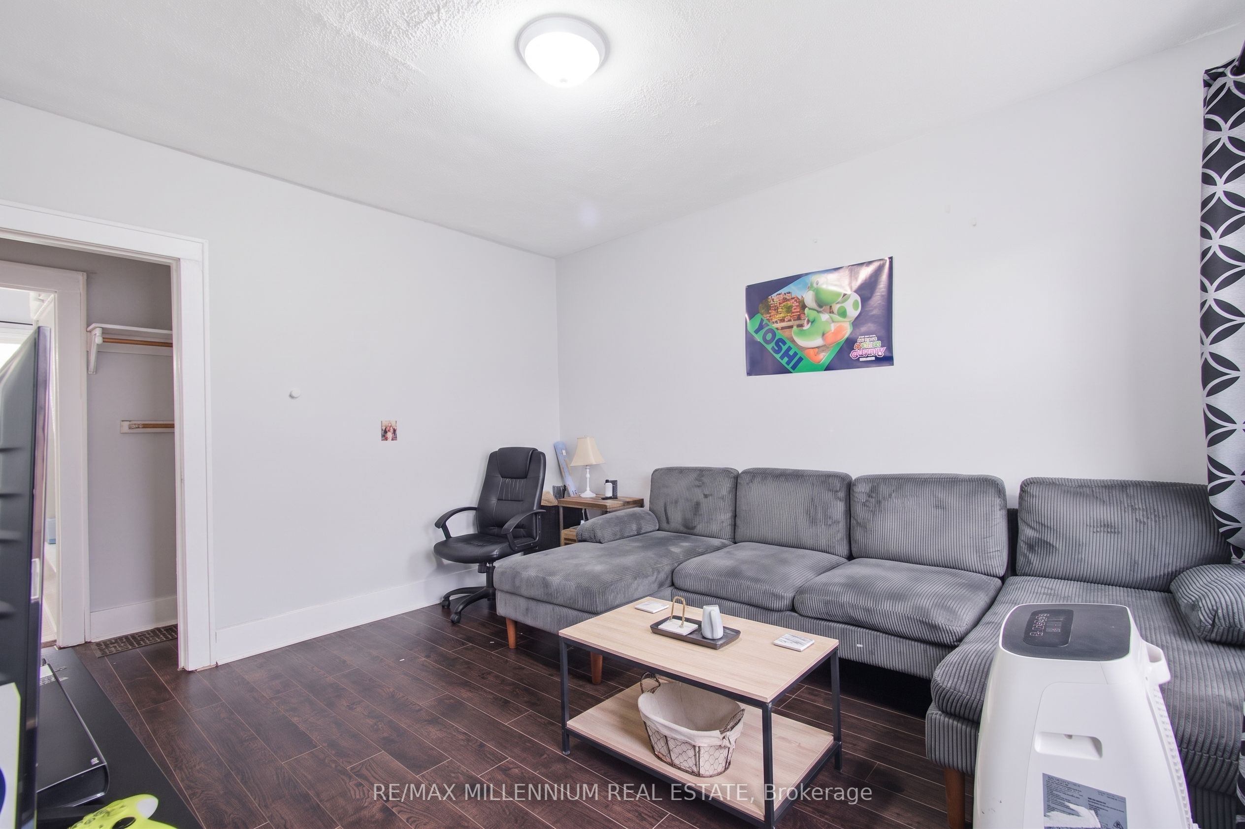 2269-71 Howard Avenue Property Photo 21