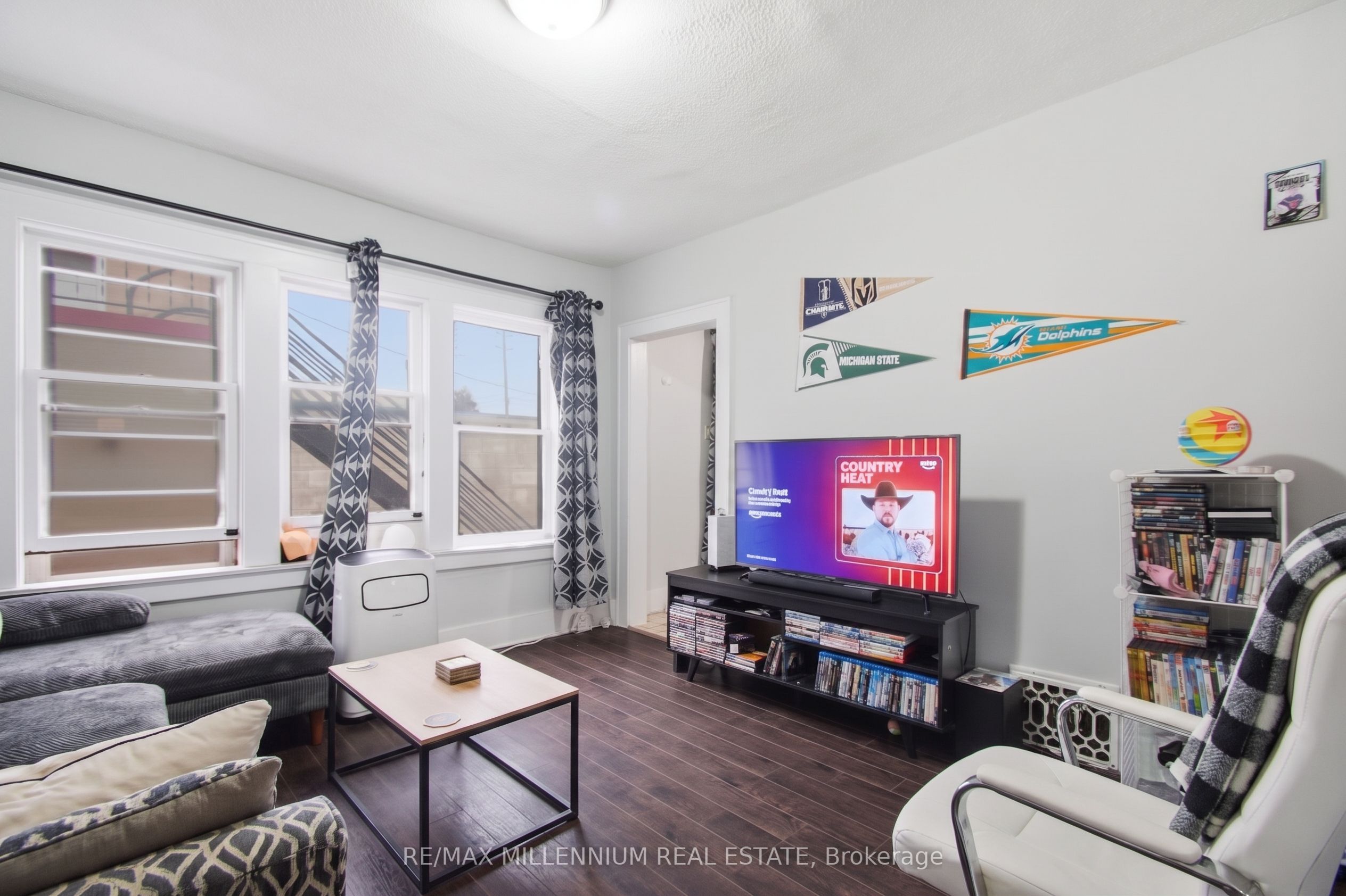 2269-71 Howard Avenue Property Photo 22
