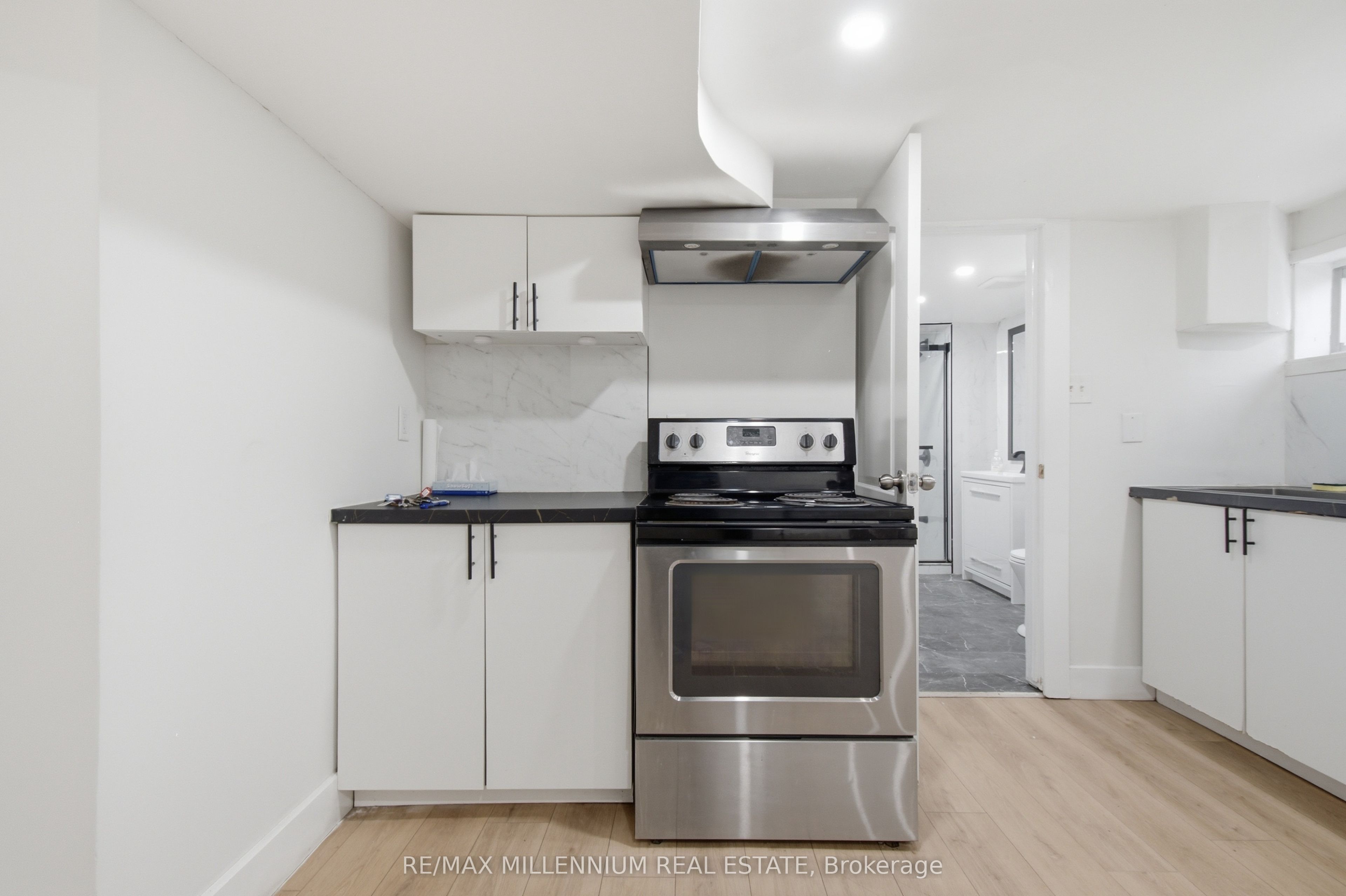 2269-71 Howard Avenue Property Photo 43