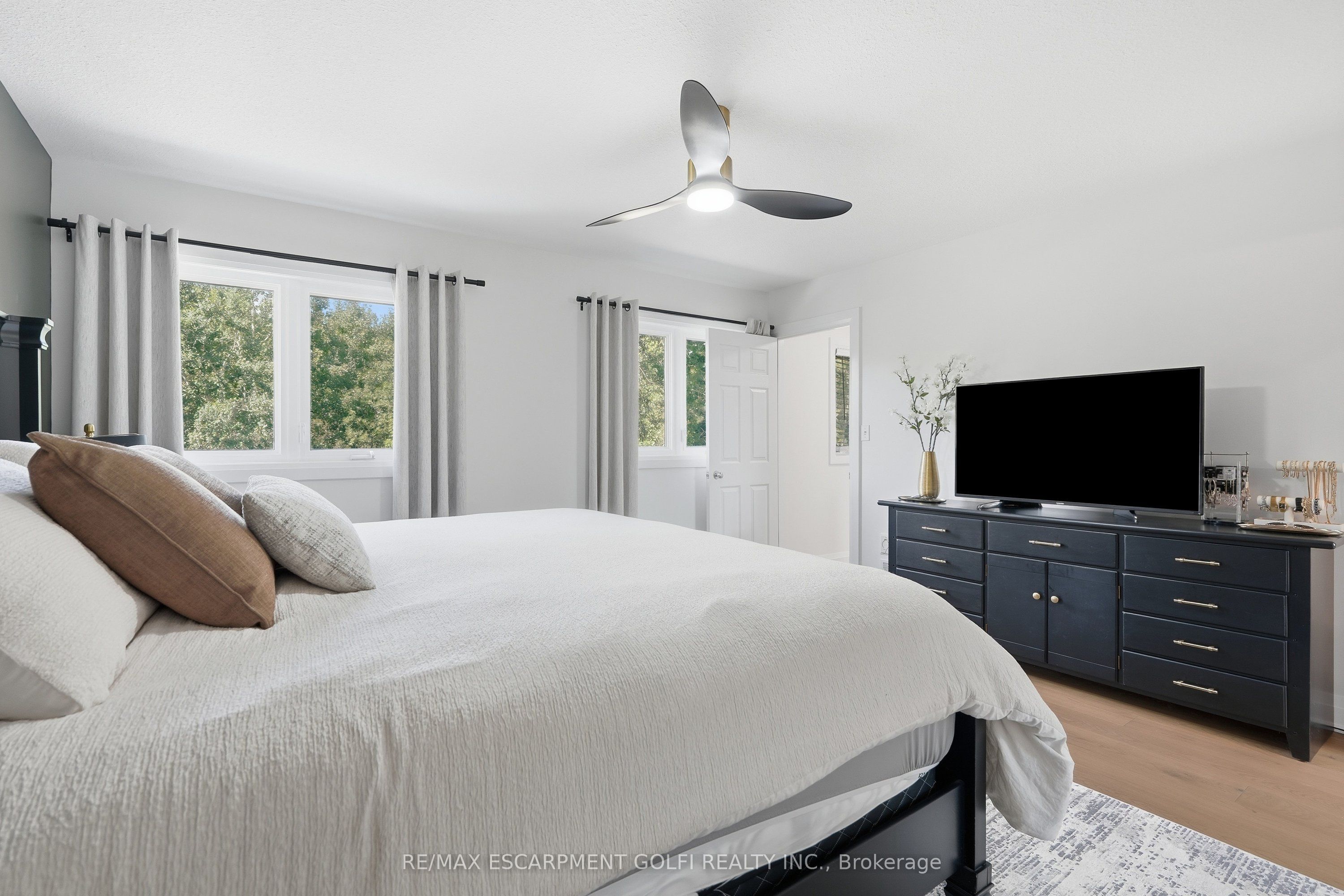 325 Foxtail Avenue Property Photo 18