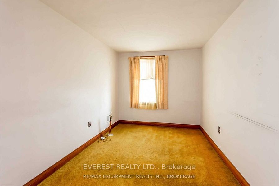 960 Caistorville Road Property Photo 14