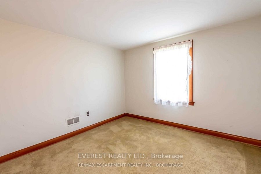 960 Caistorville Road Property Photo 15