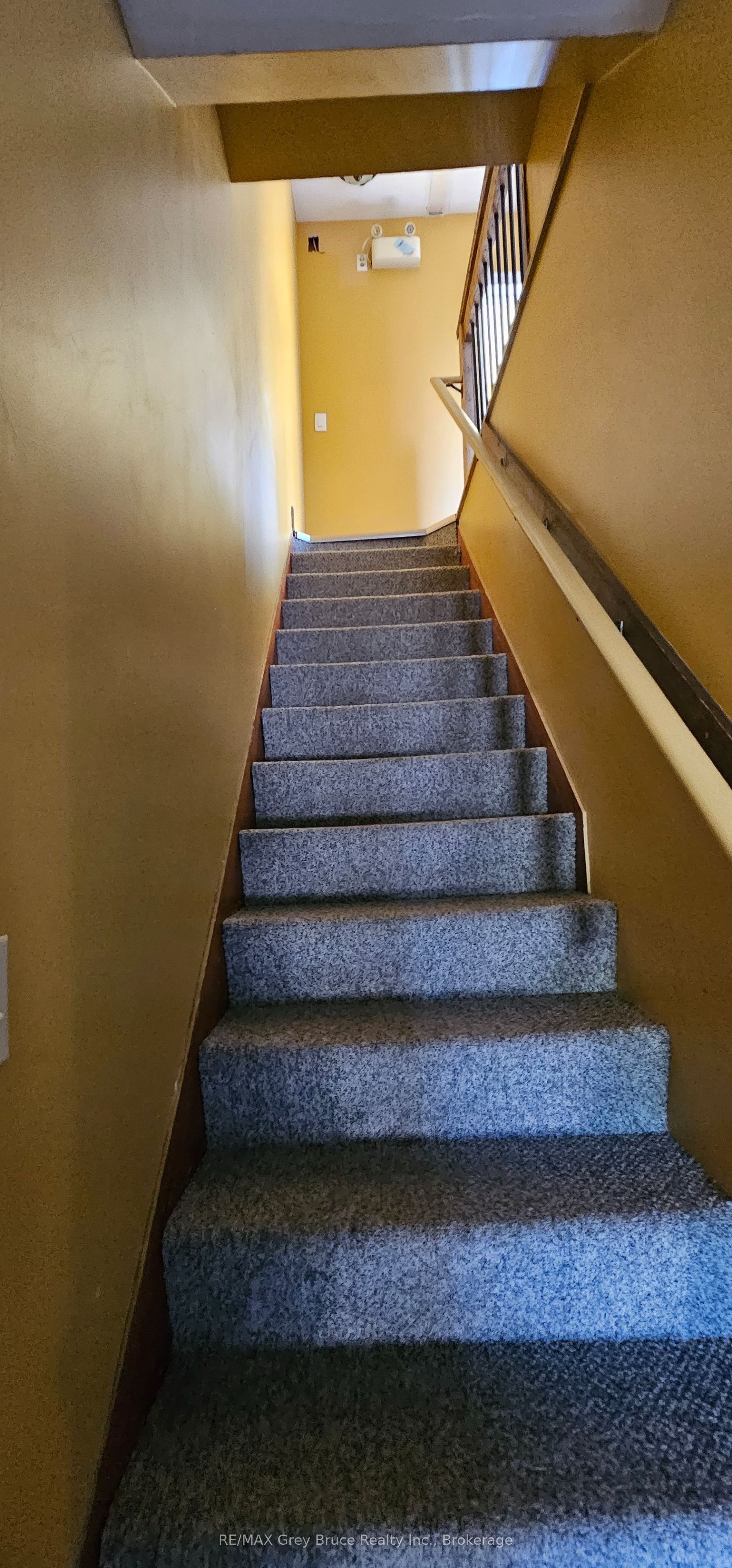 8 Helen Street Property Photo 20