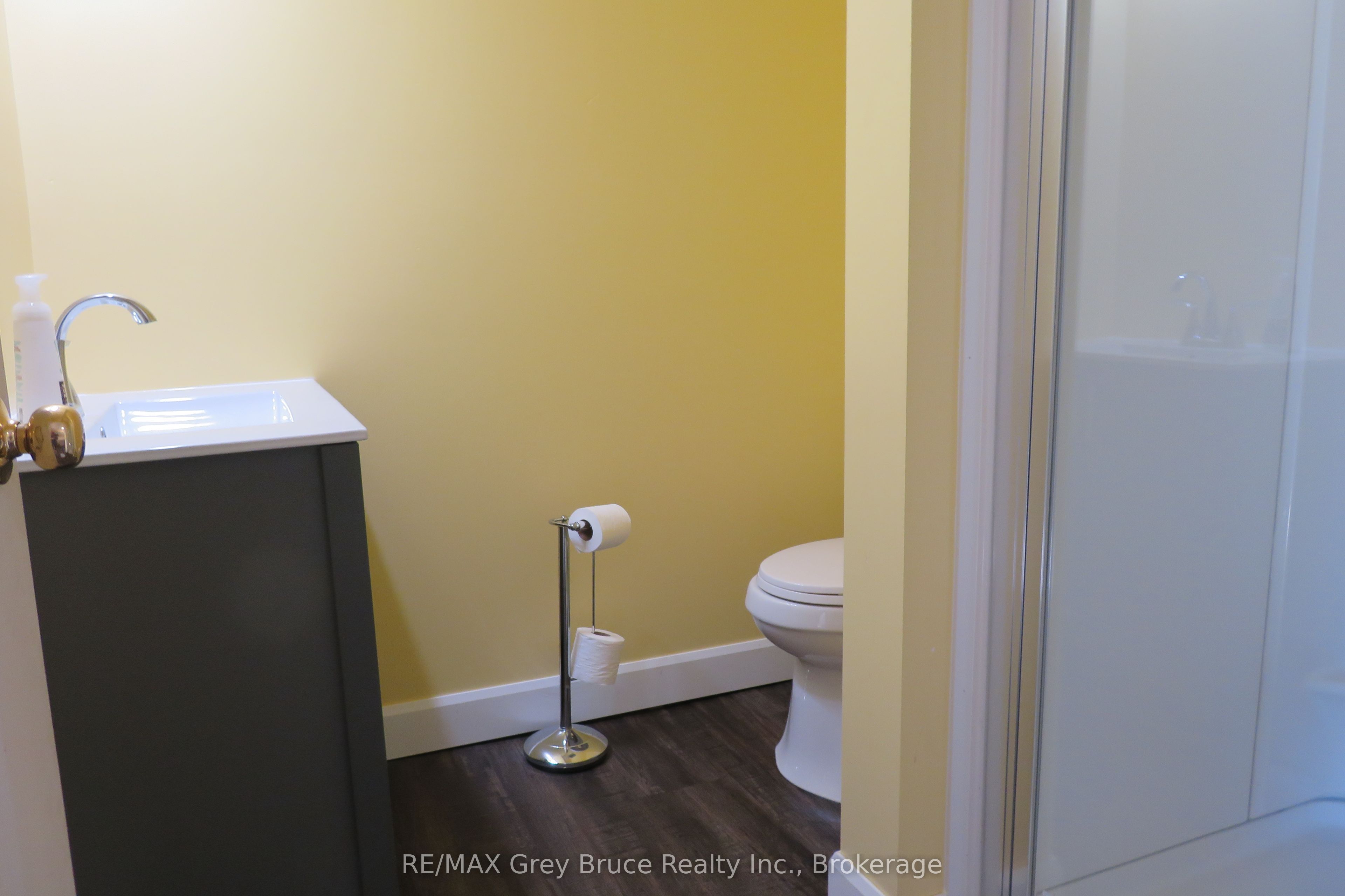8 Helen Street Property Photo 25