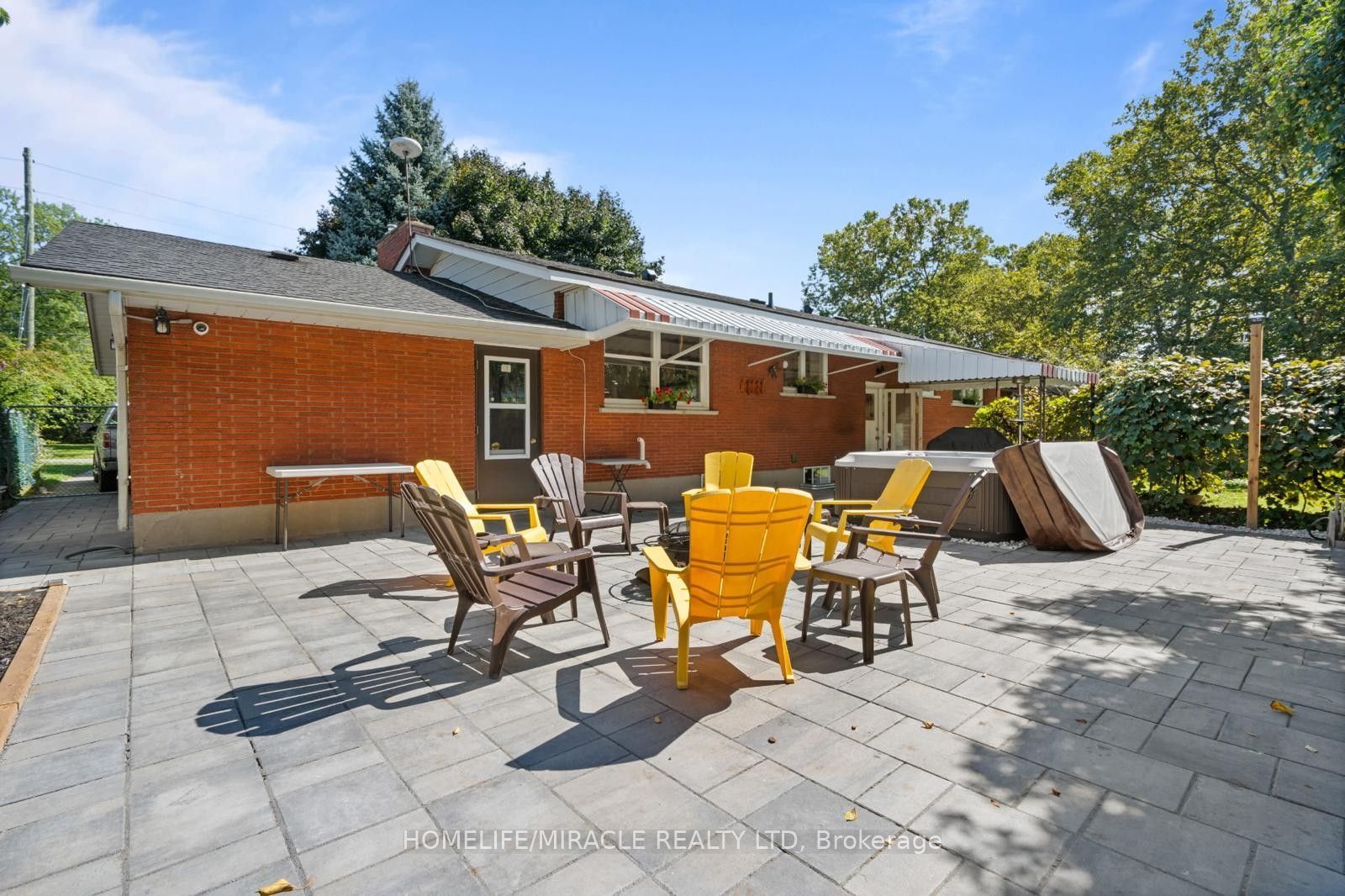 6495 Dorchester Road Property Photo 12