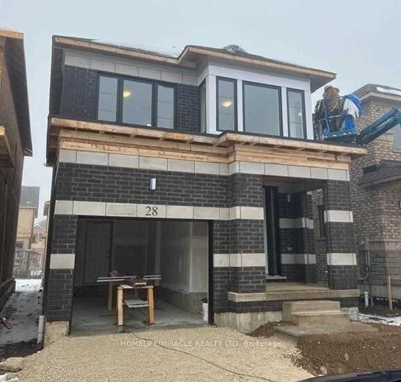 28 Crossmore Crescent Upper Unit Property Photo 1