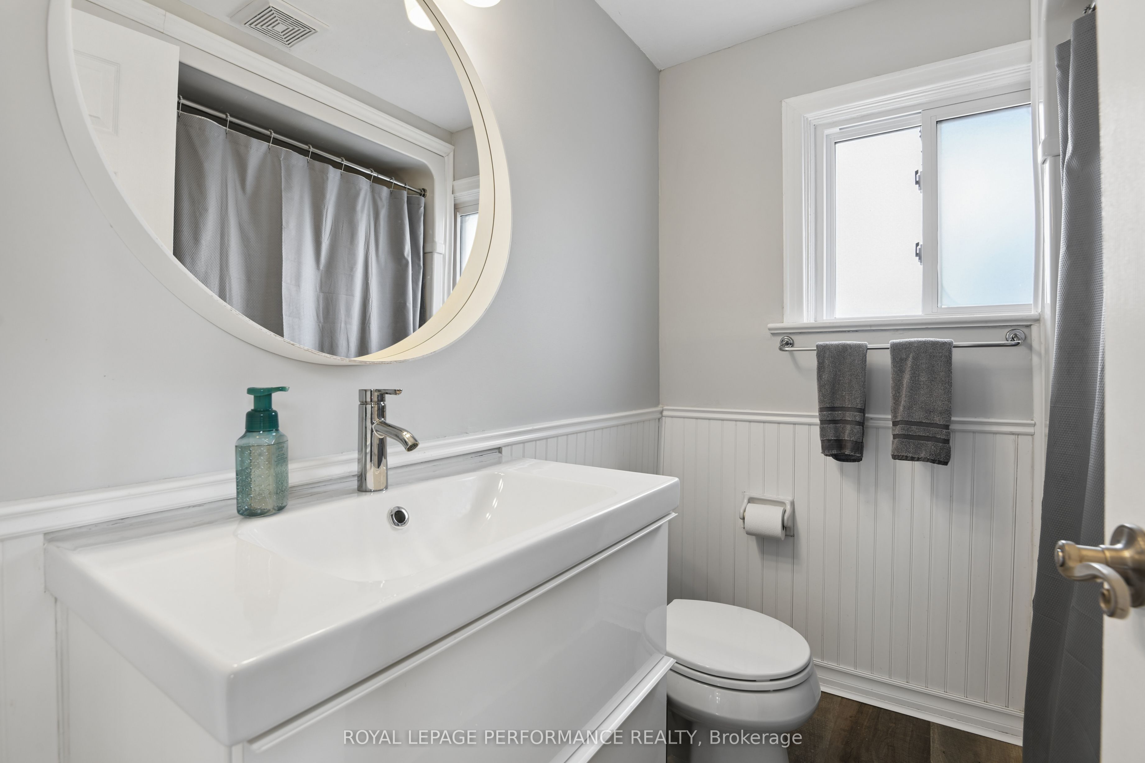 2423 Clementine Boulevard Property Photo 21