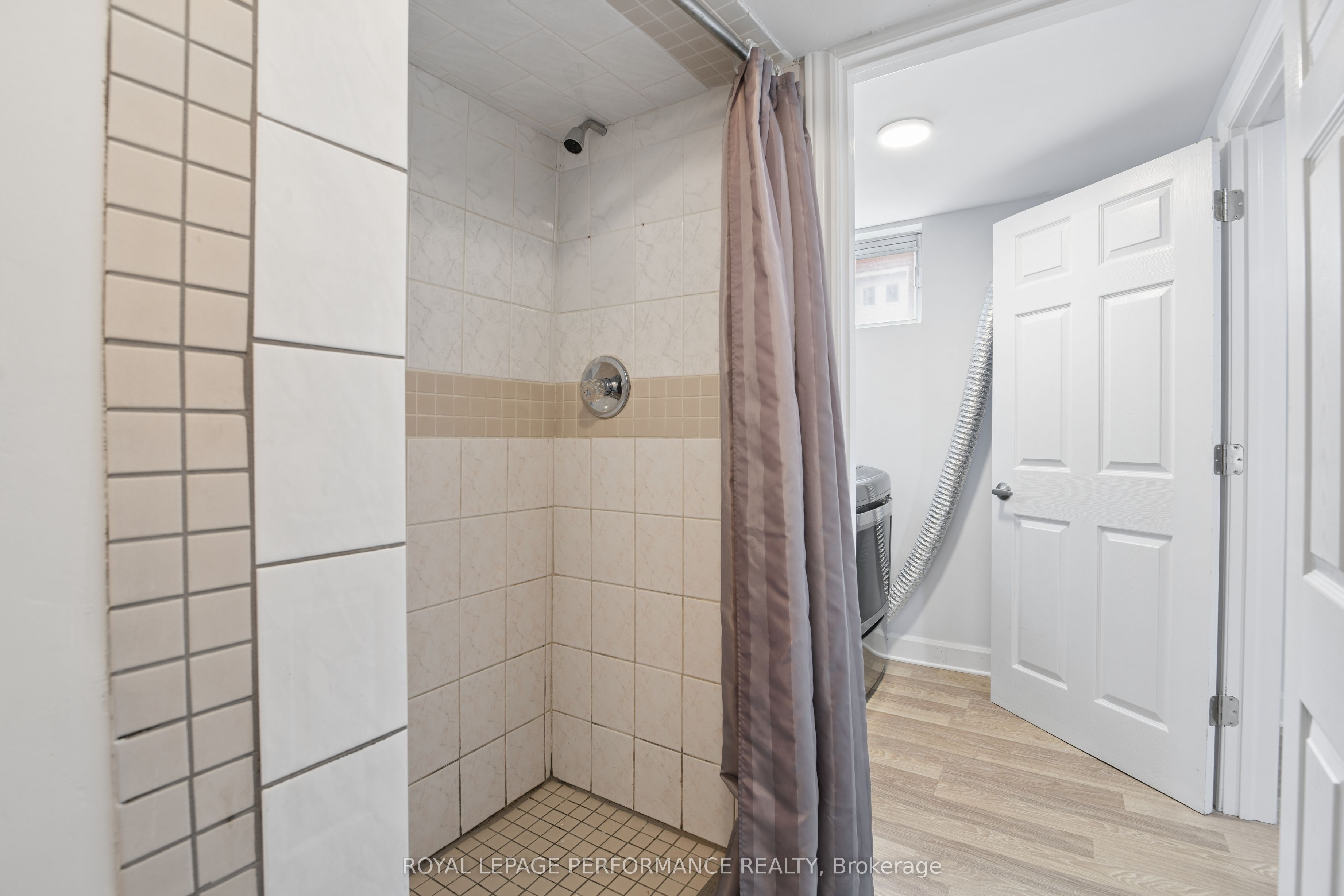 2423 Clementine Boulevard Property Photo 28