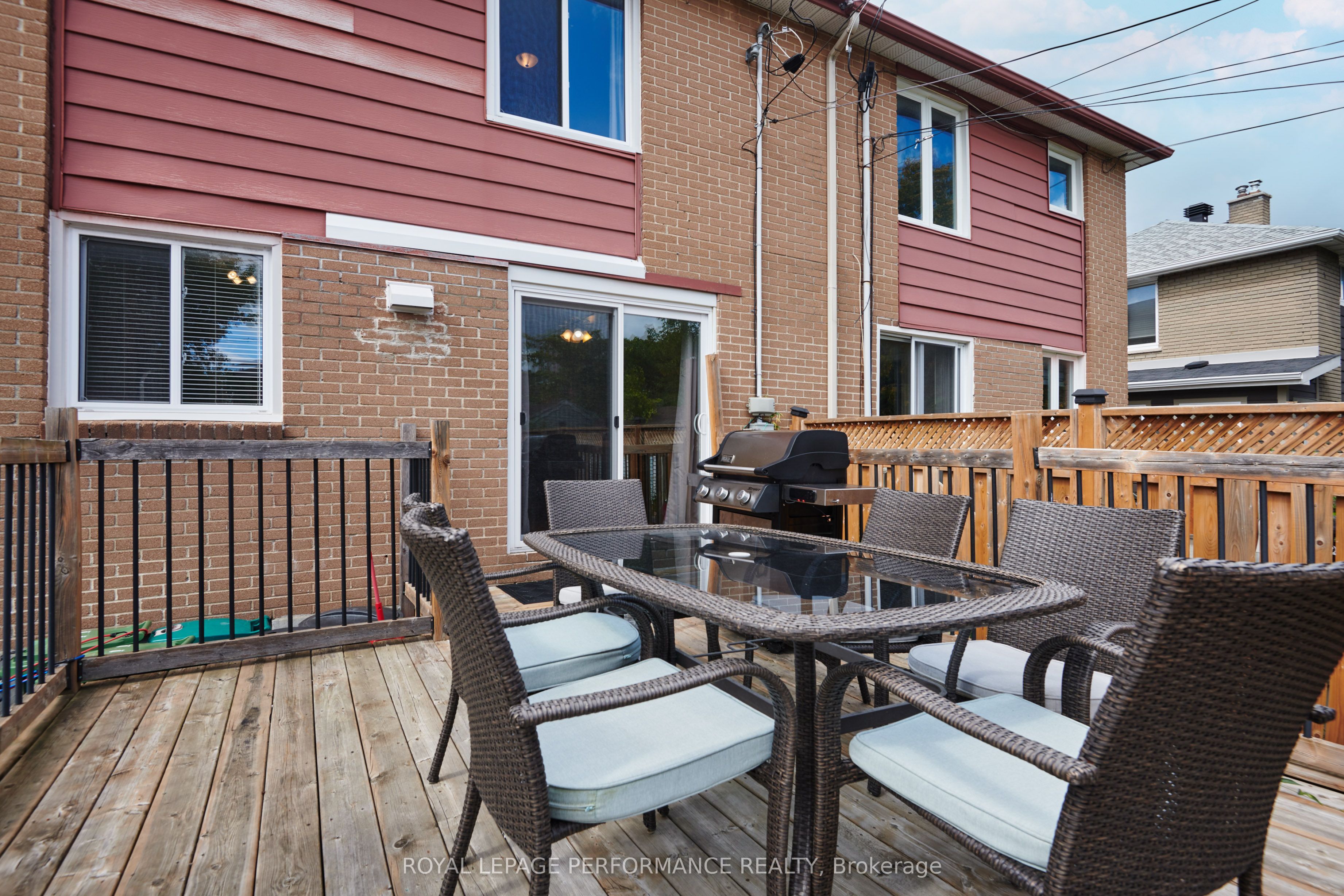 2423 Clementine Boulevard Property Photo 29