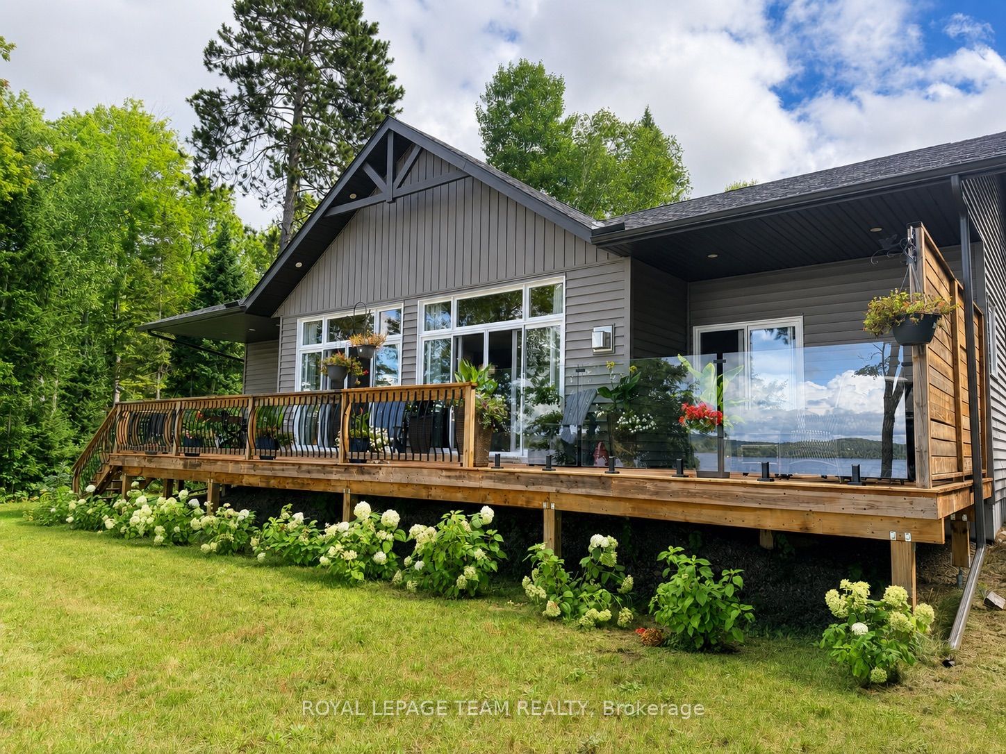 42153 Combermere Road Property Photo 9