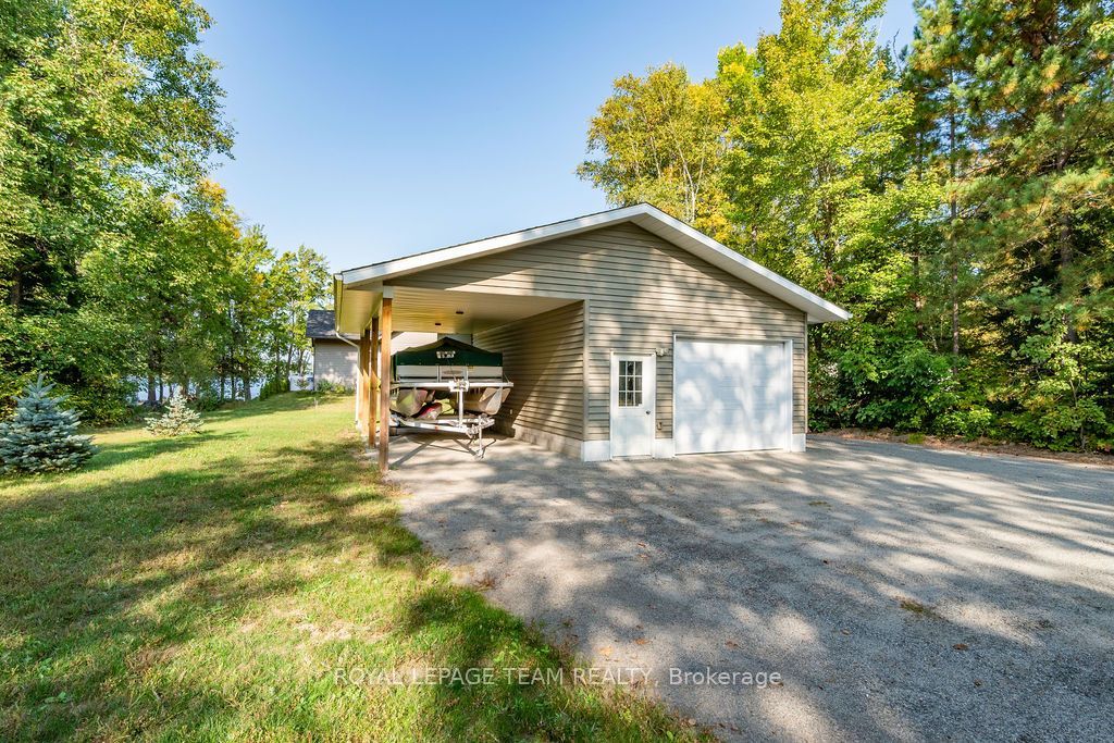 42153 Combermere Road Property Photo 10