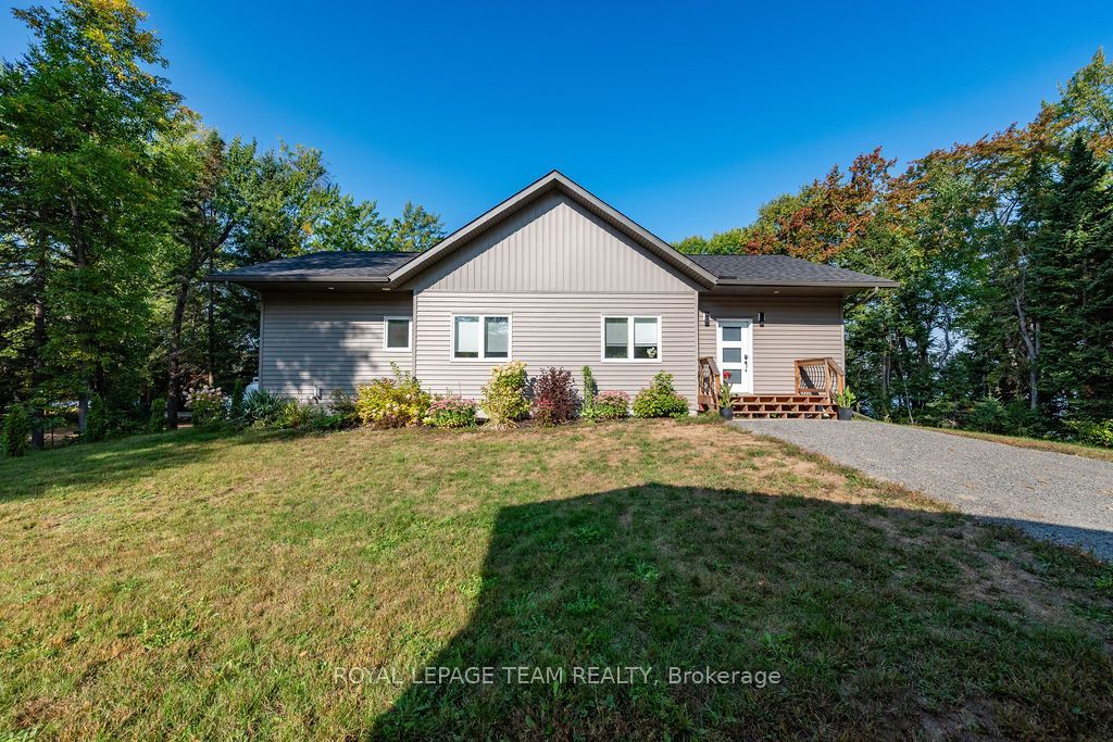 42153 Combermere Road Property Photo 13