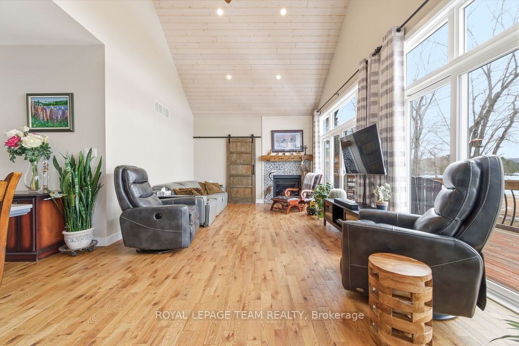 42153 Combermere Road Property Photo 29