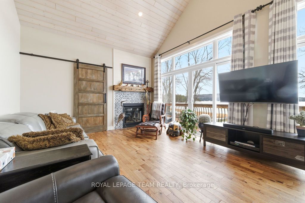 42153 Combermere Road Property Photo 31