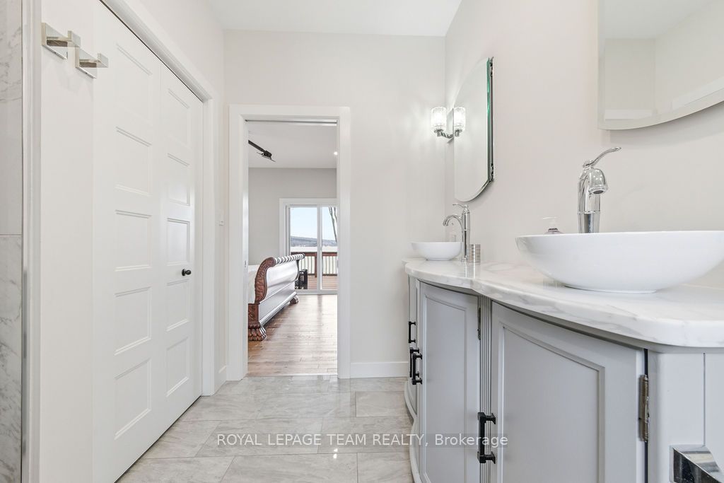 42153 Combermere Road Property Photo 41