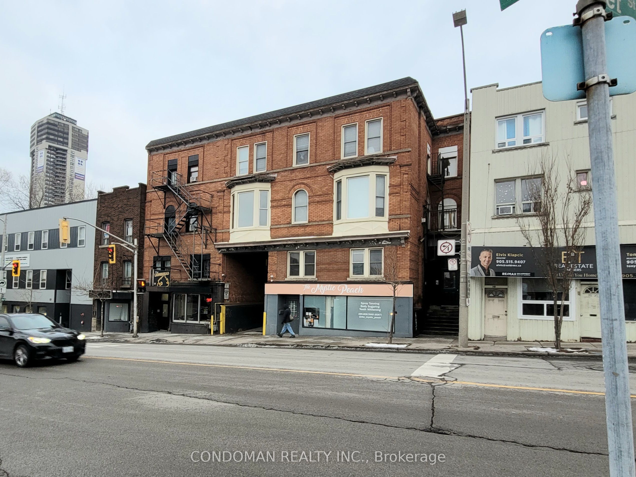 139 John Street S Property Photo 1