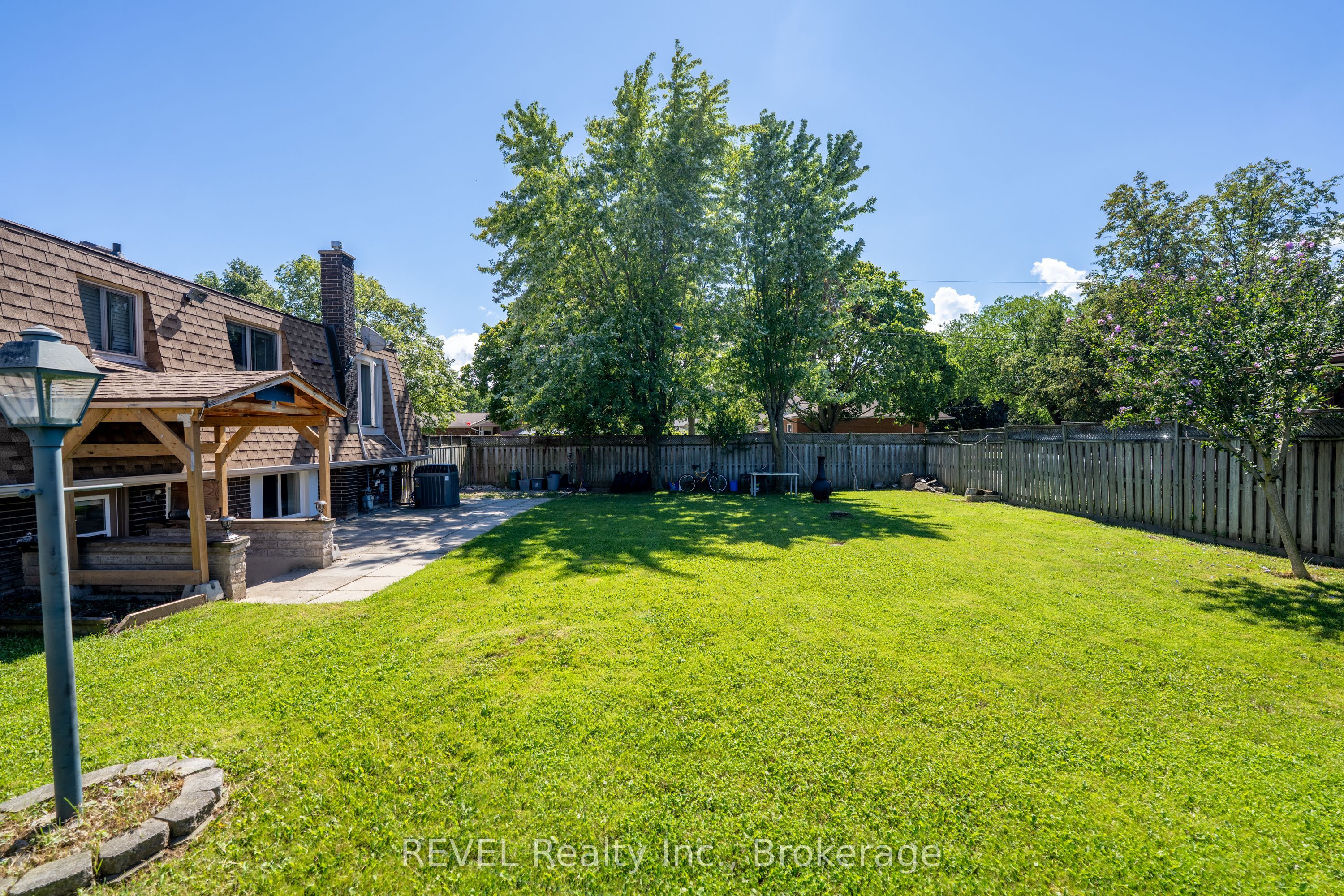 17 Ramsey Street Property Photo 38