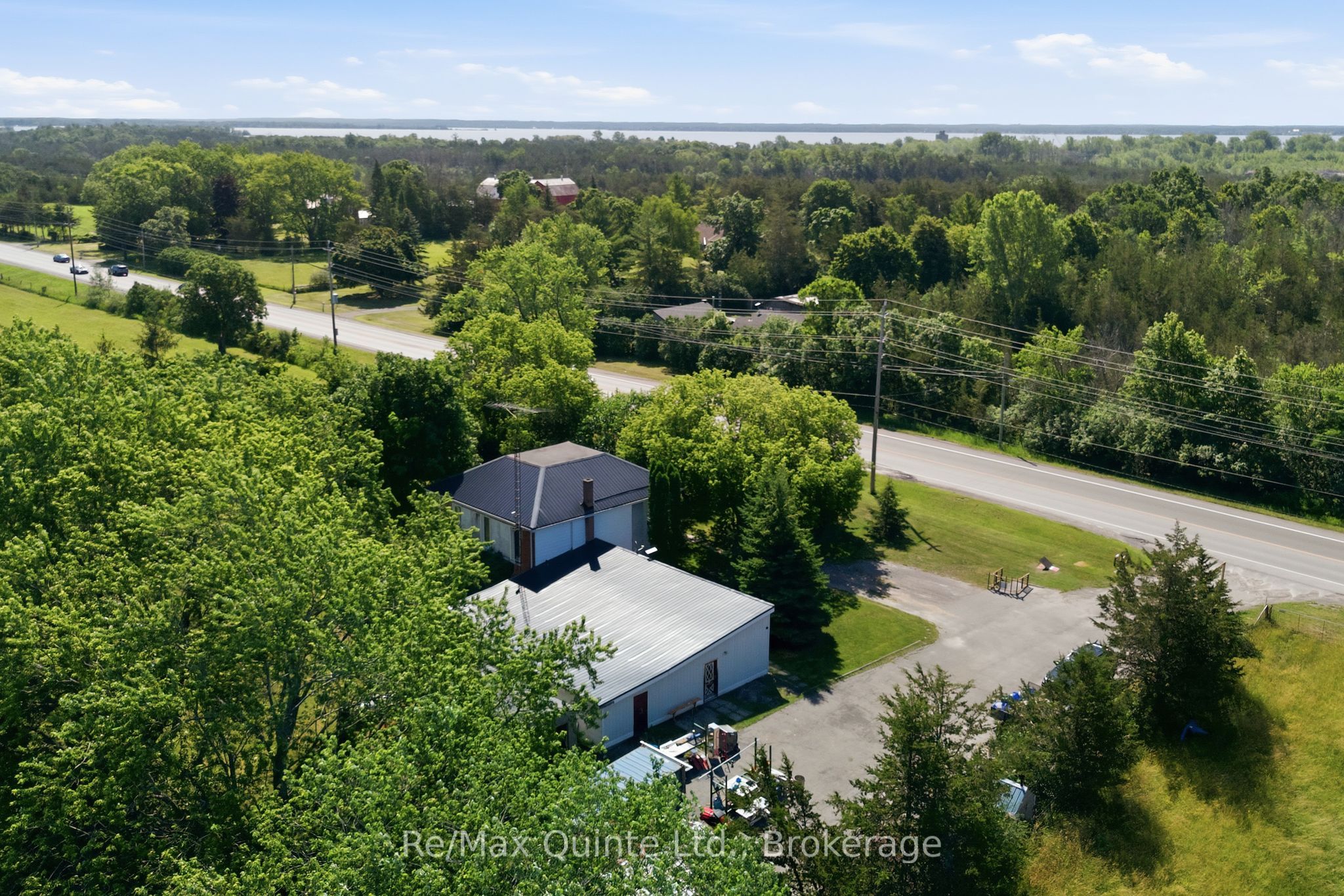 4611 Old Highway 2 Property Photo 3